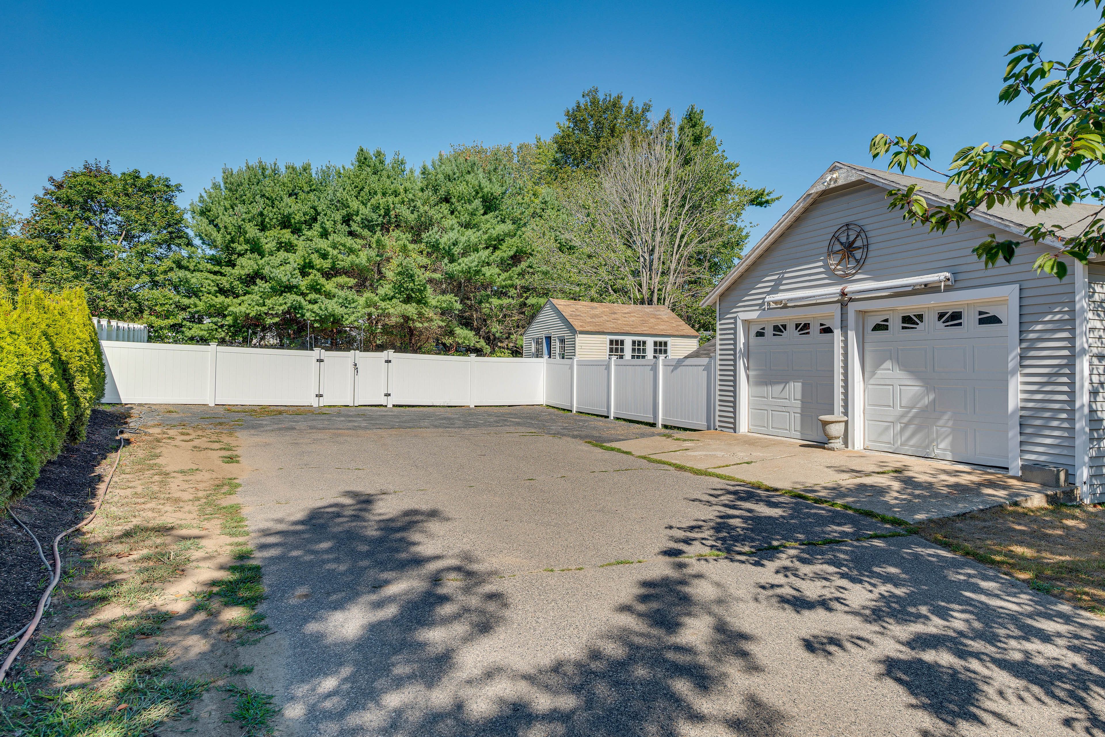 Parking | Driveway (4 Vehicles) | EV Charger Available