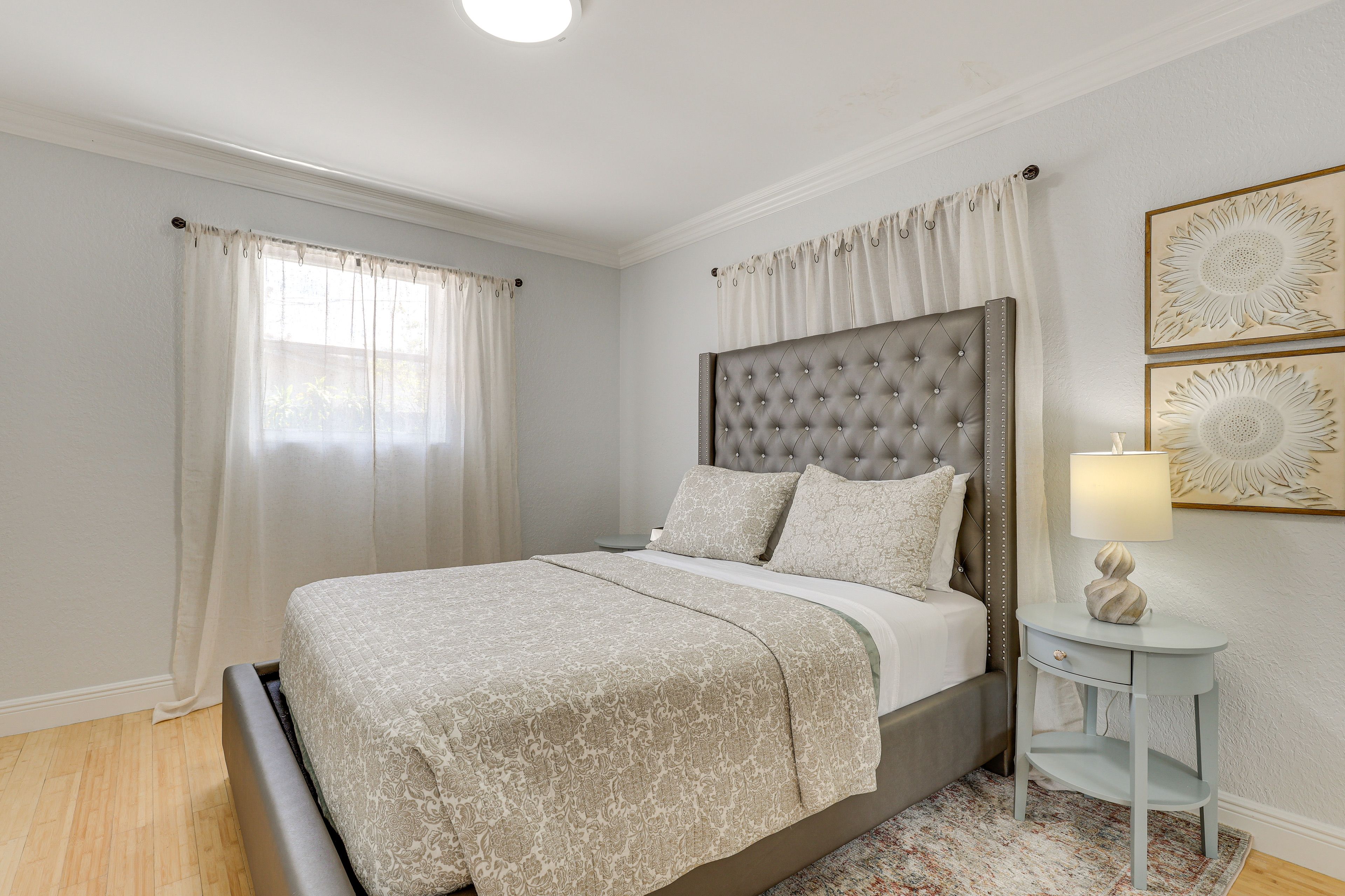 Bedroom 1 | Queen Bed | En-Suite Bathroom | Smart TV