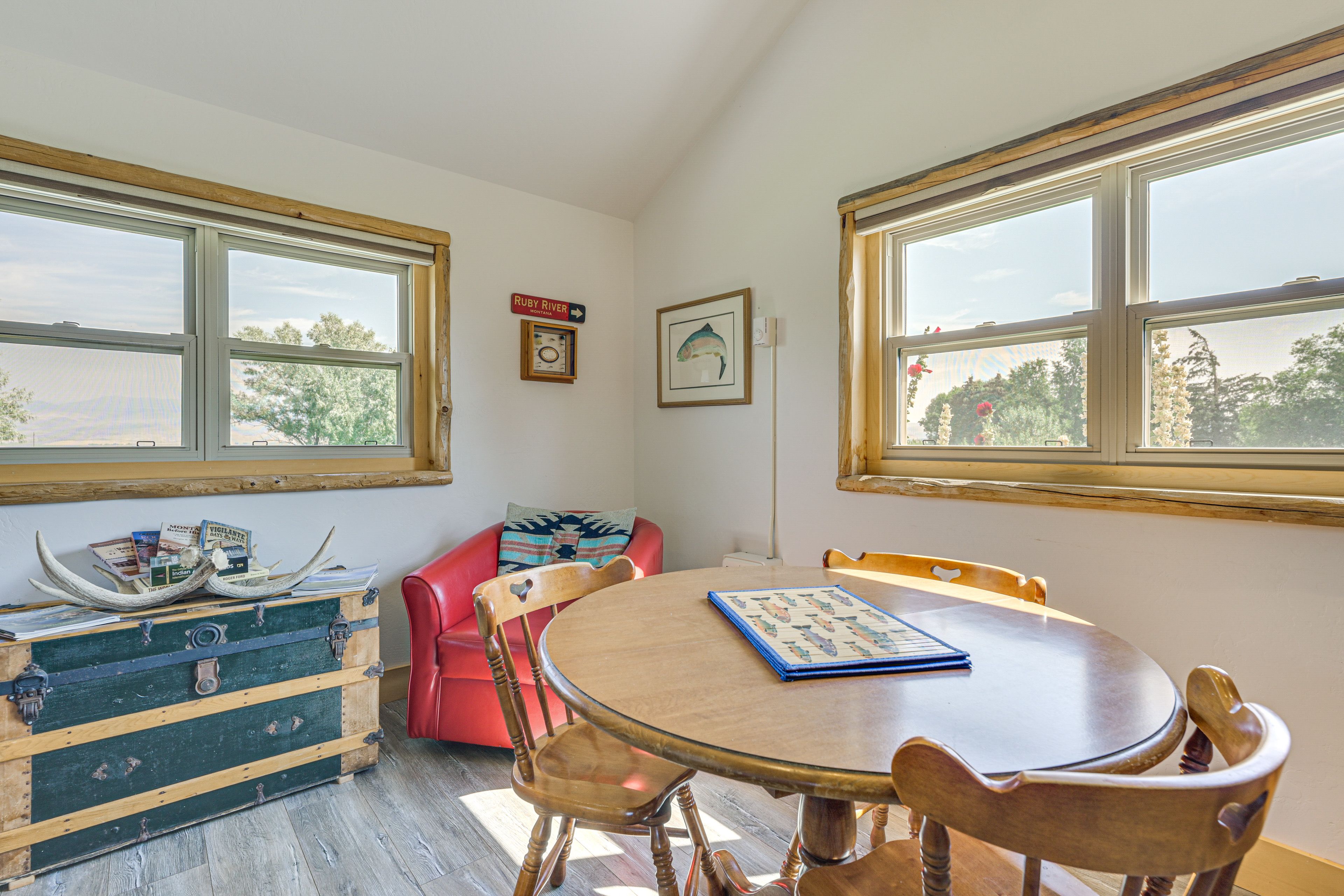 Dining Area | Dishware & Flatware