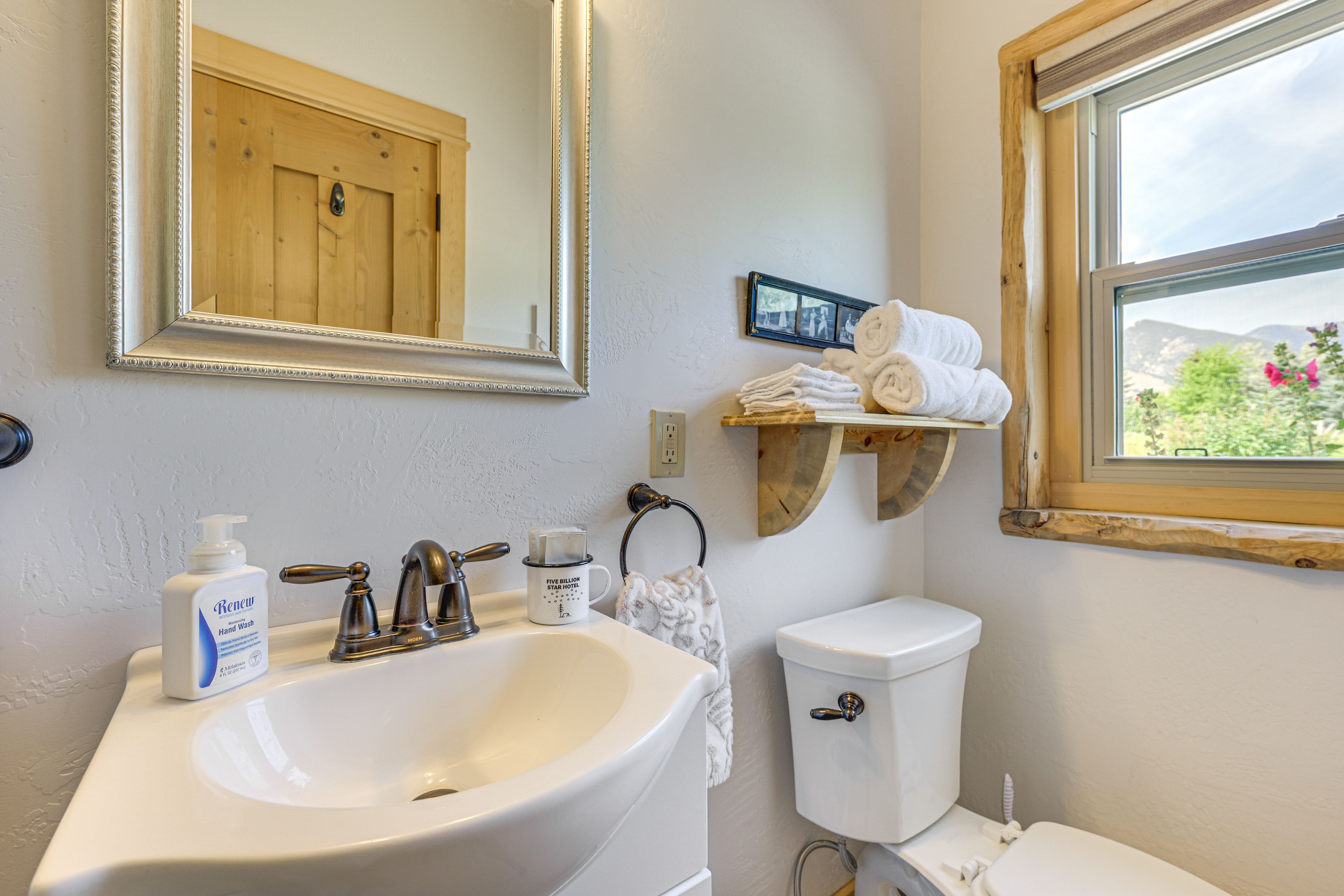 Full Bath | Towels | Hair Dryer