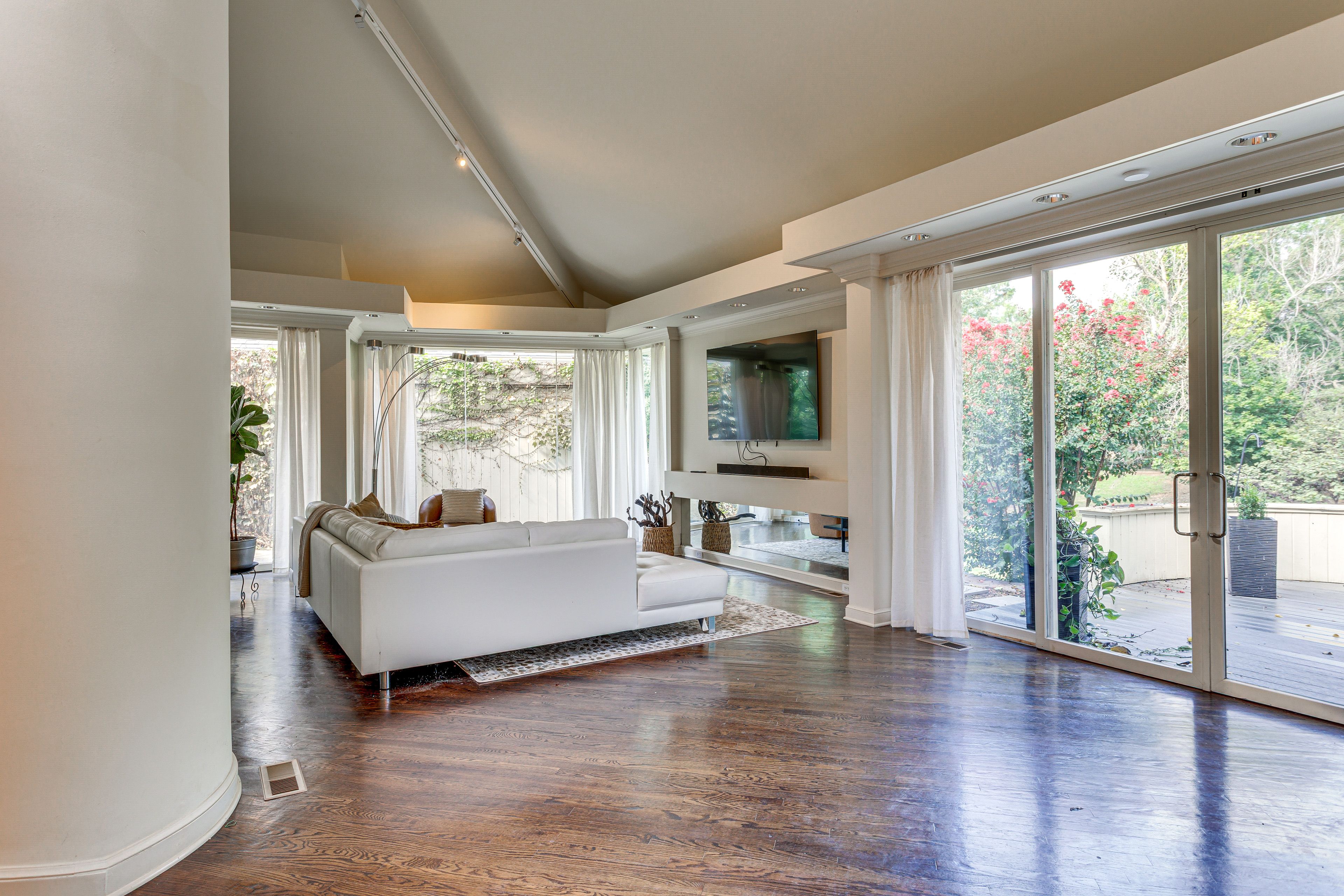 Living Room | Main Floor