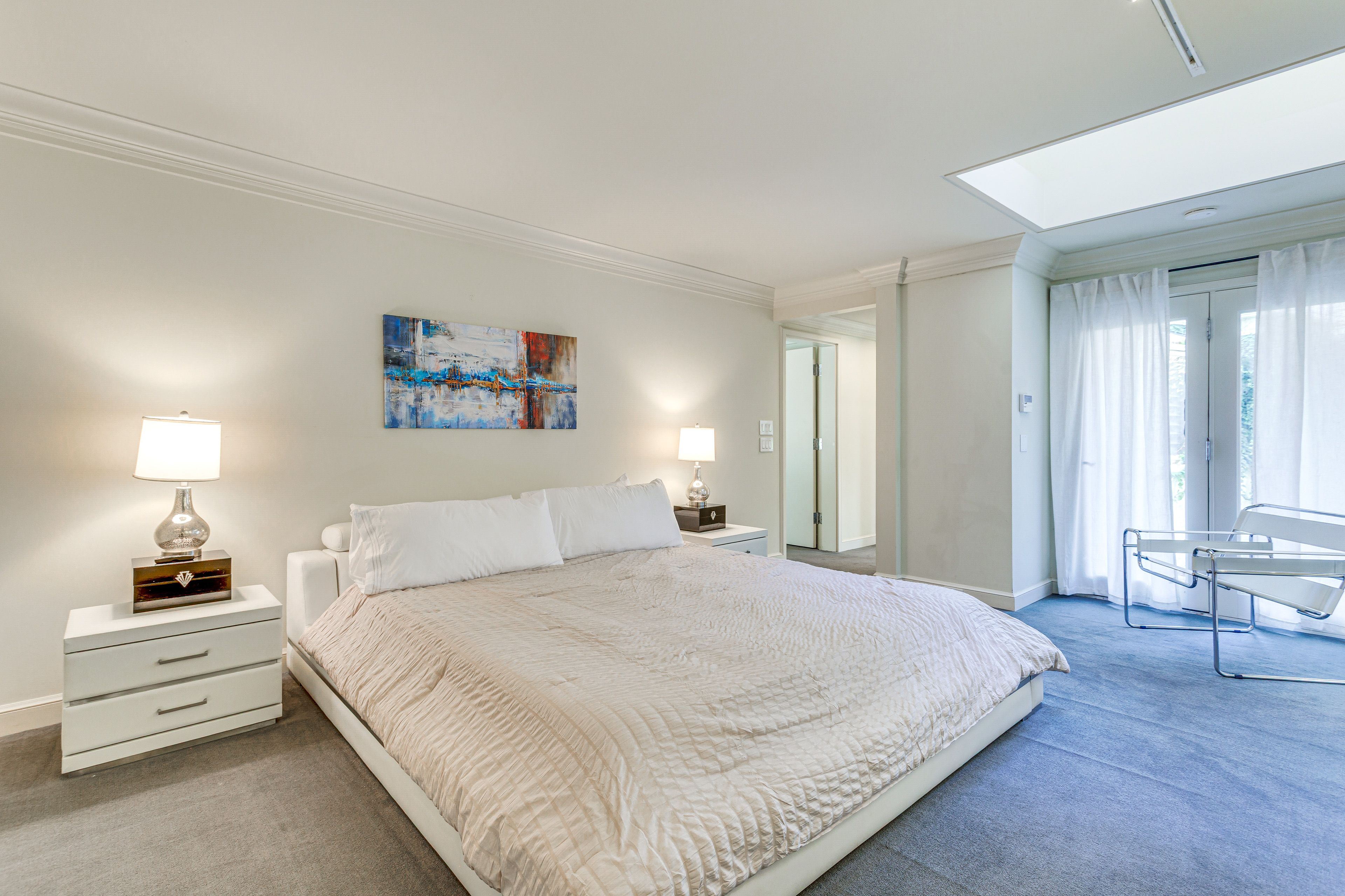 Bedroom 2 | King Bed | Main Floor