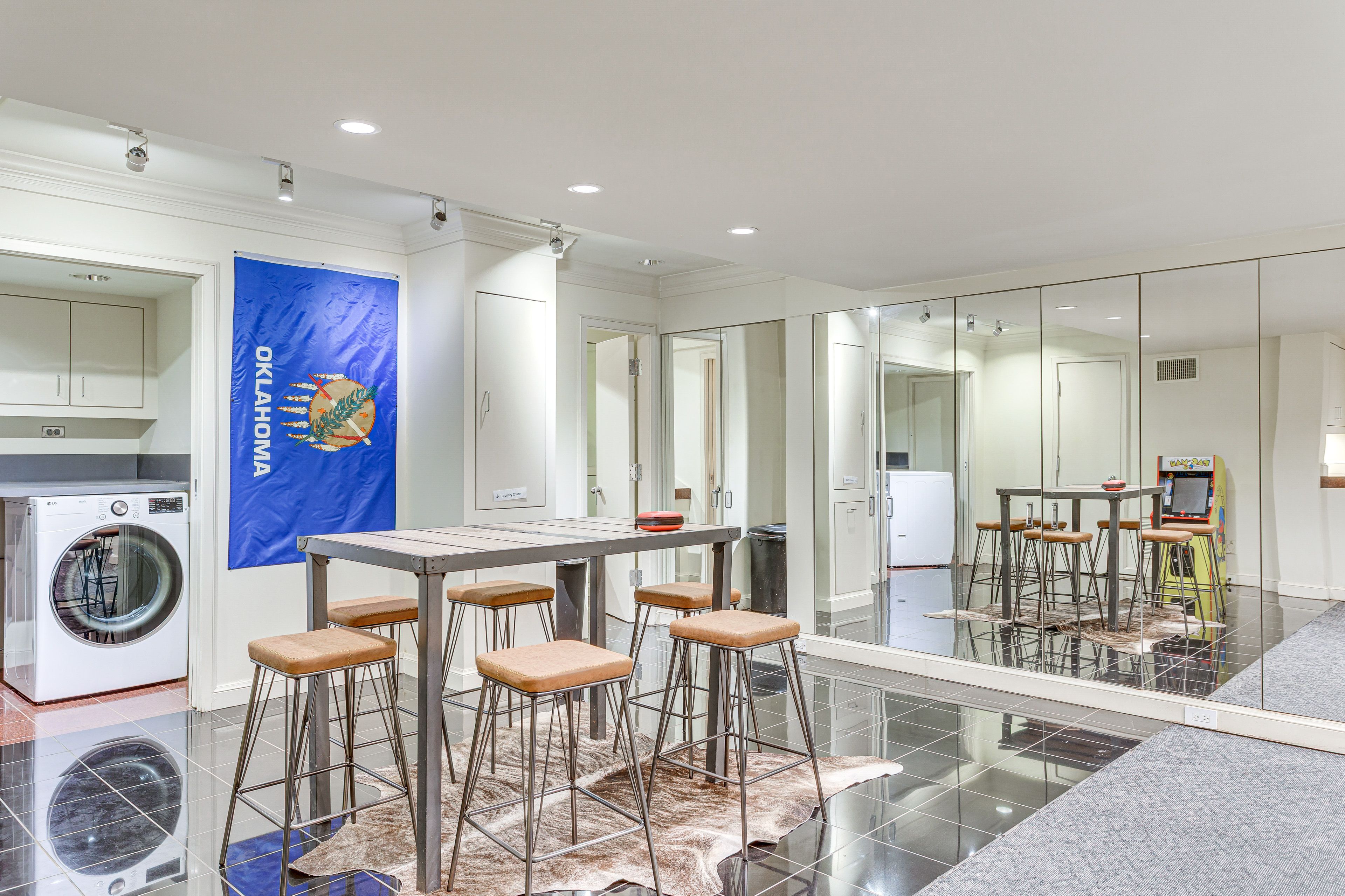 Game Room | Arcade Game | Lower Floor