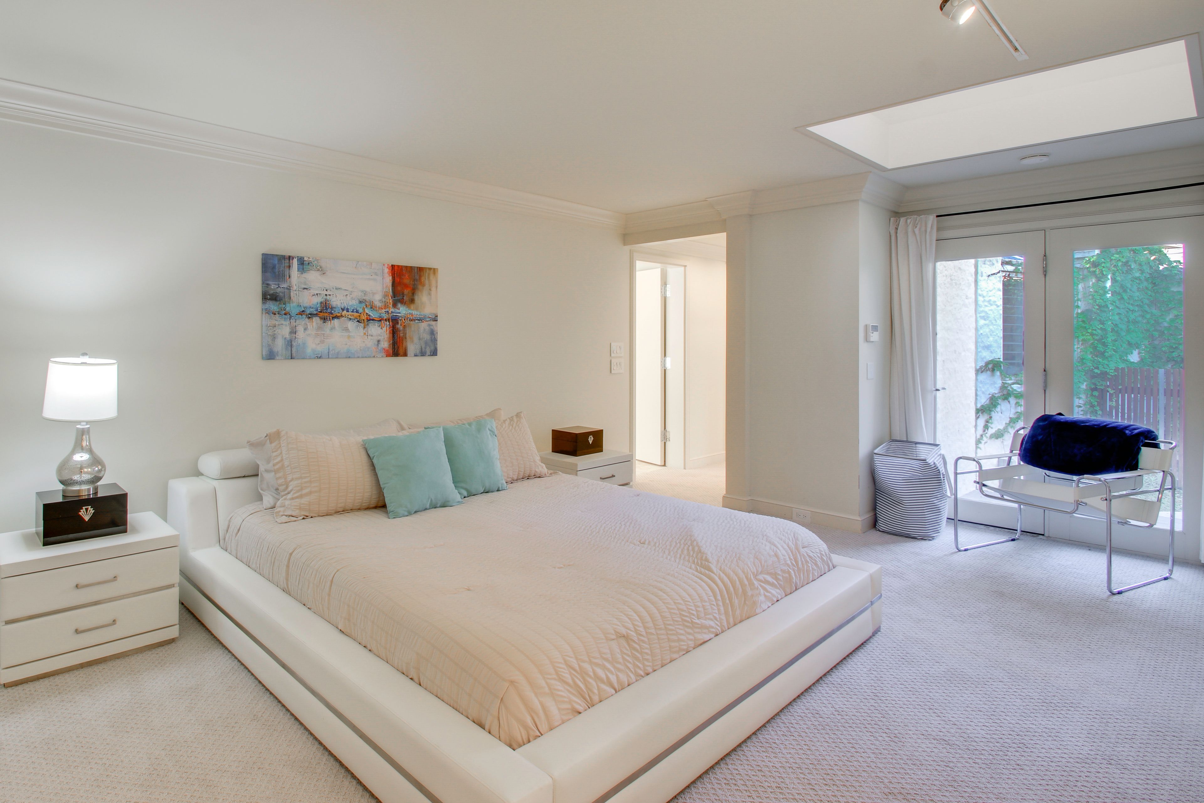 Bedroom 2 | King Bed | Main Floor