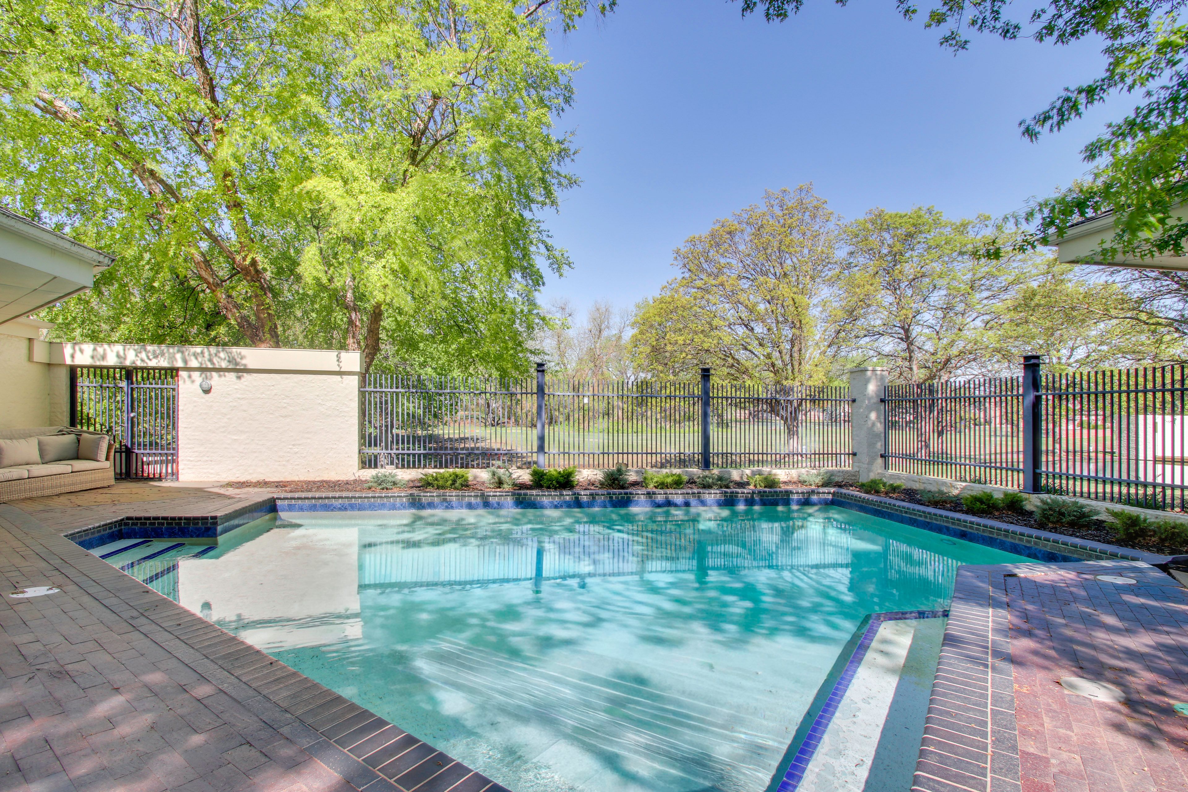 Norman Vacation Rental | 3BR | 5.5BA | 5,300 Sq Ft | 1 Step to Enter