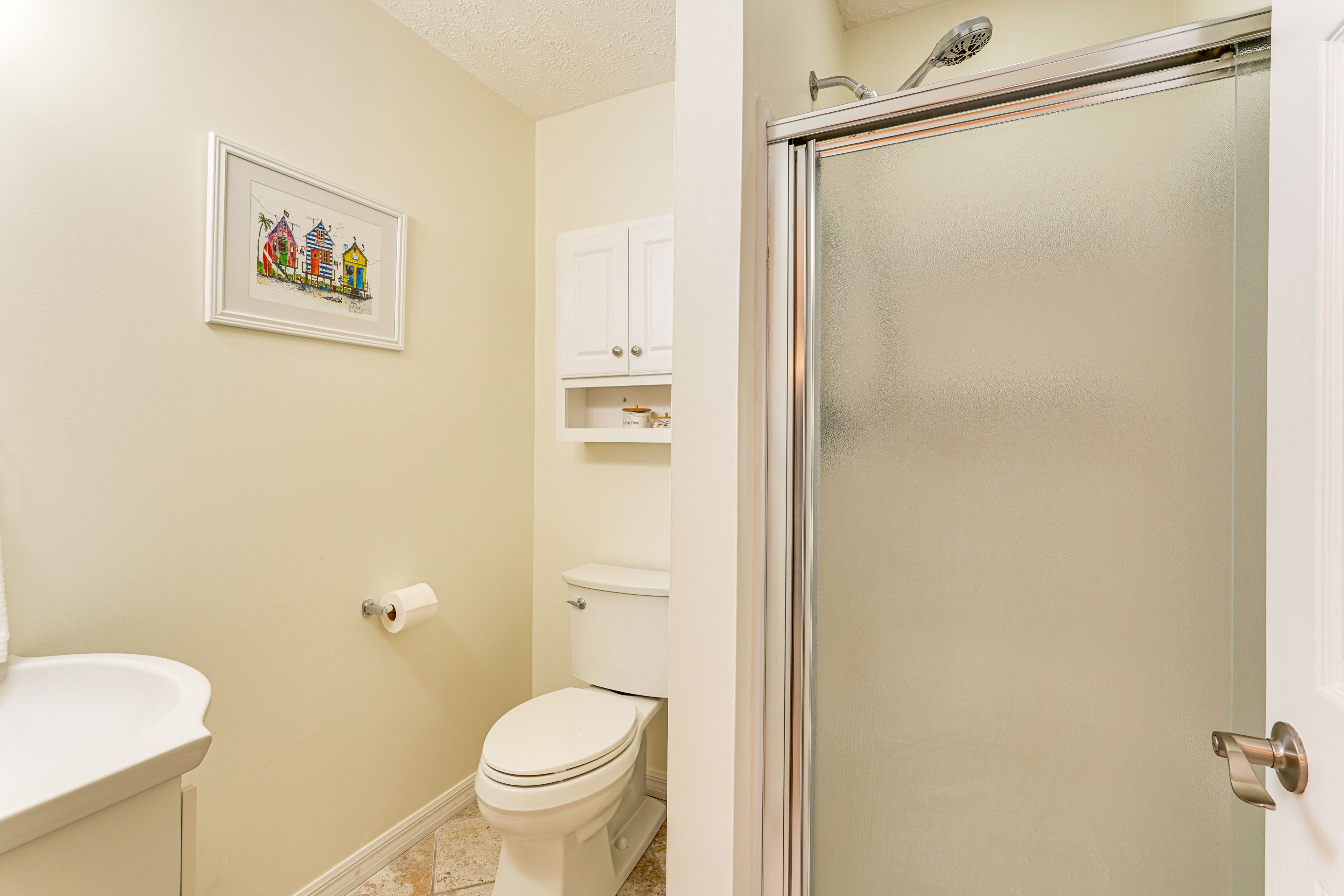 Full Bathroom | 2nd Floor