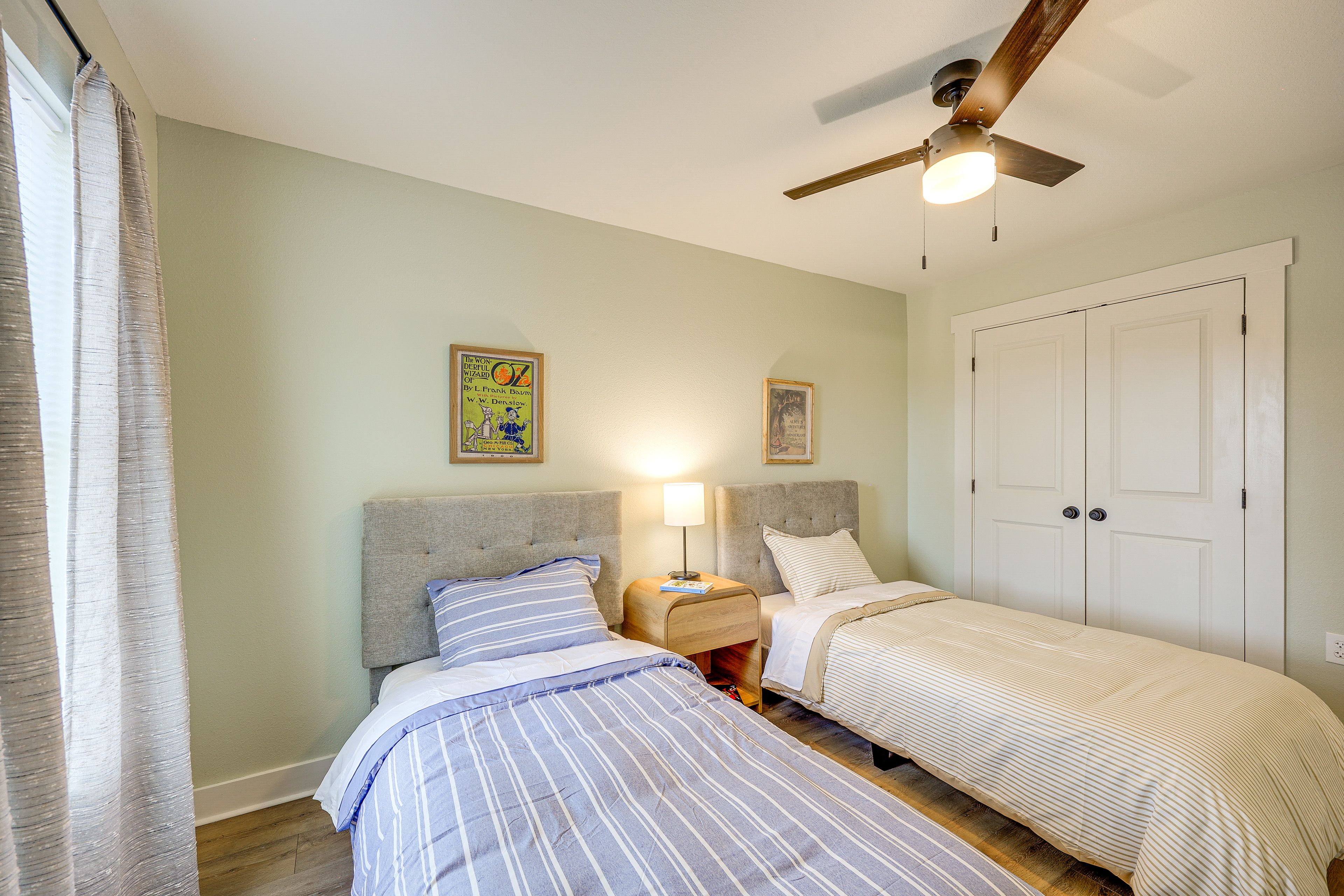 Bedroom 3 | 2 Twin Beds