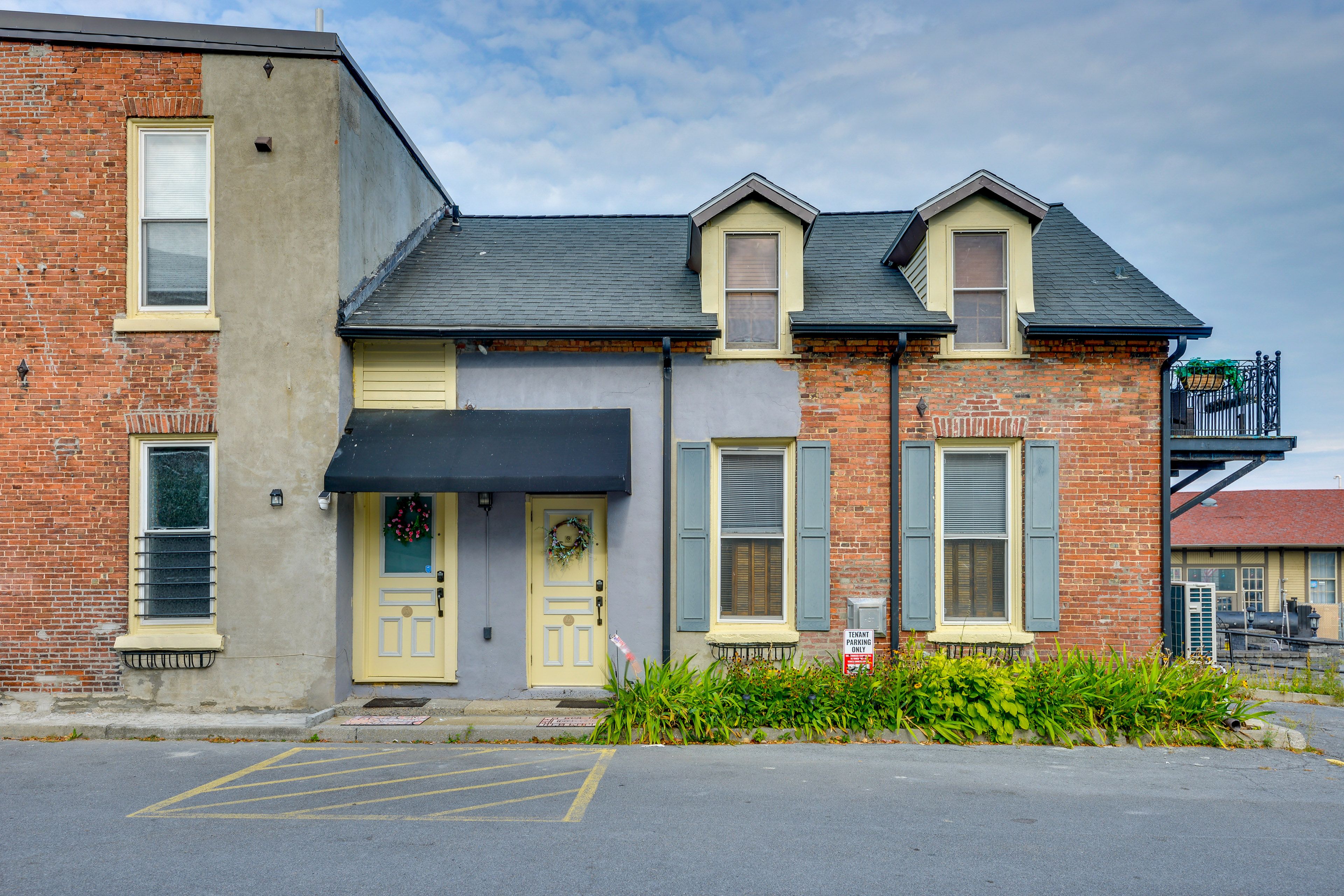 Property Exterior | Surface Lot (1 Vehicle)