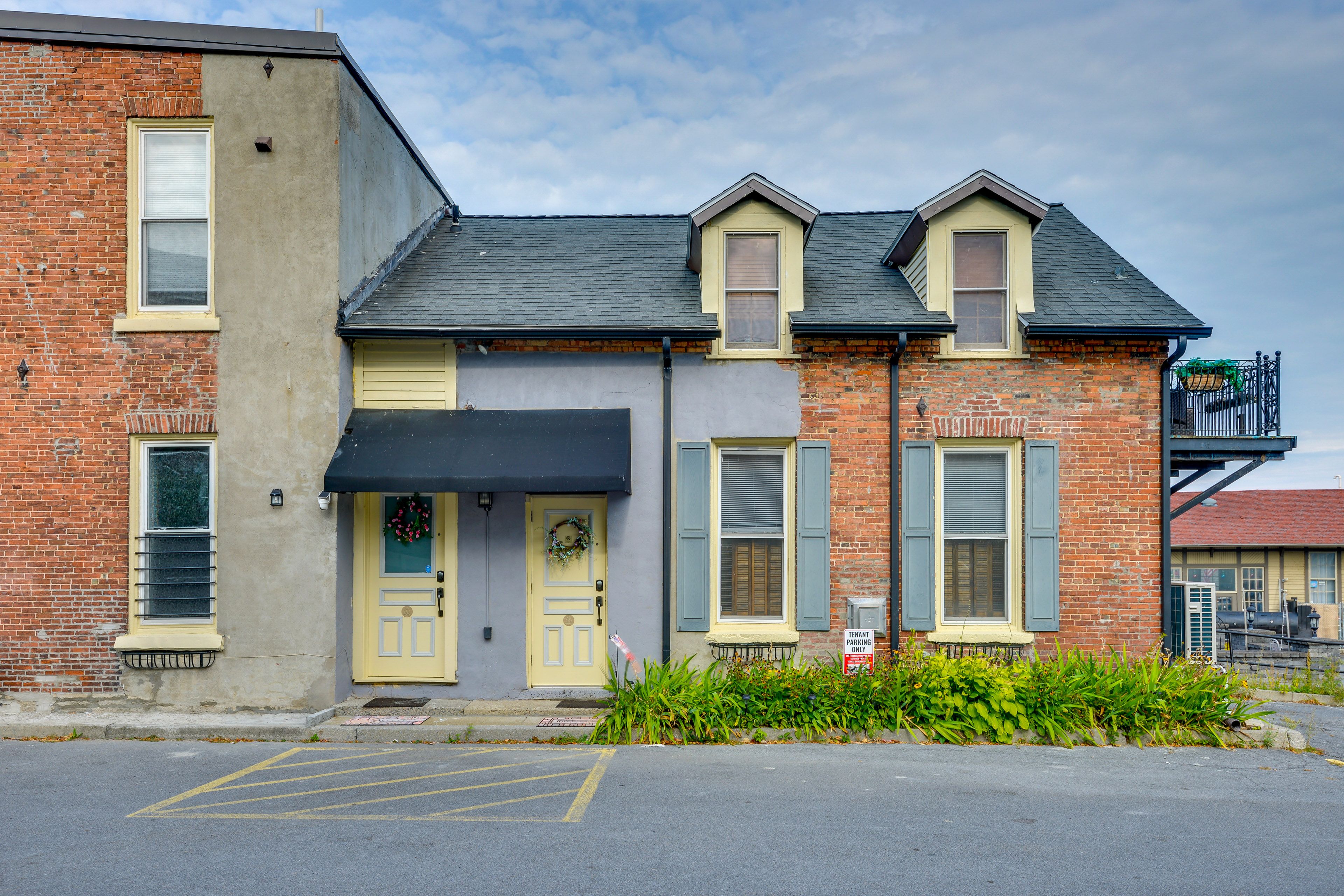 Property Exterior | Surface Lot (1 Vehicle)