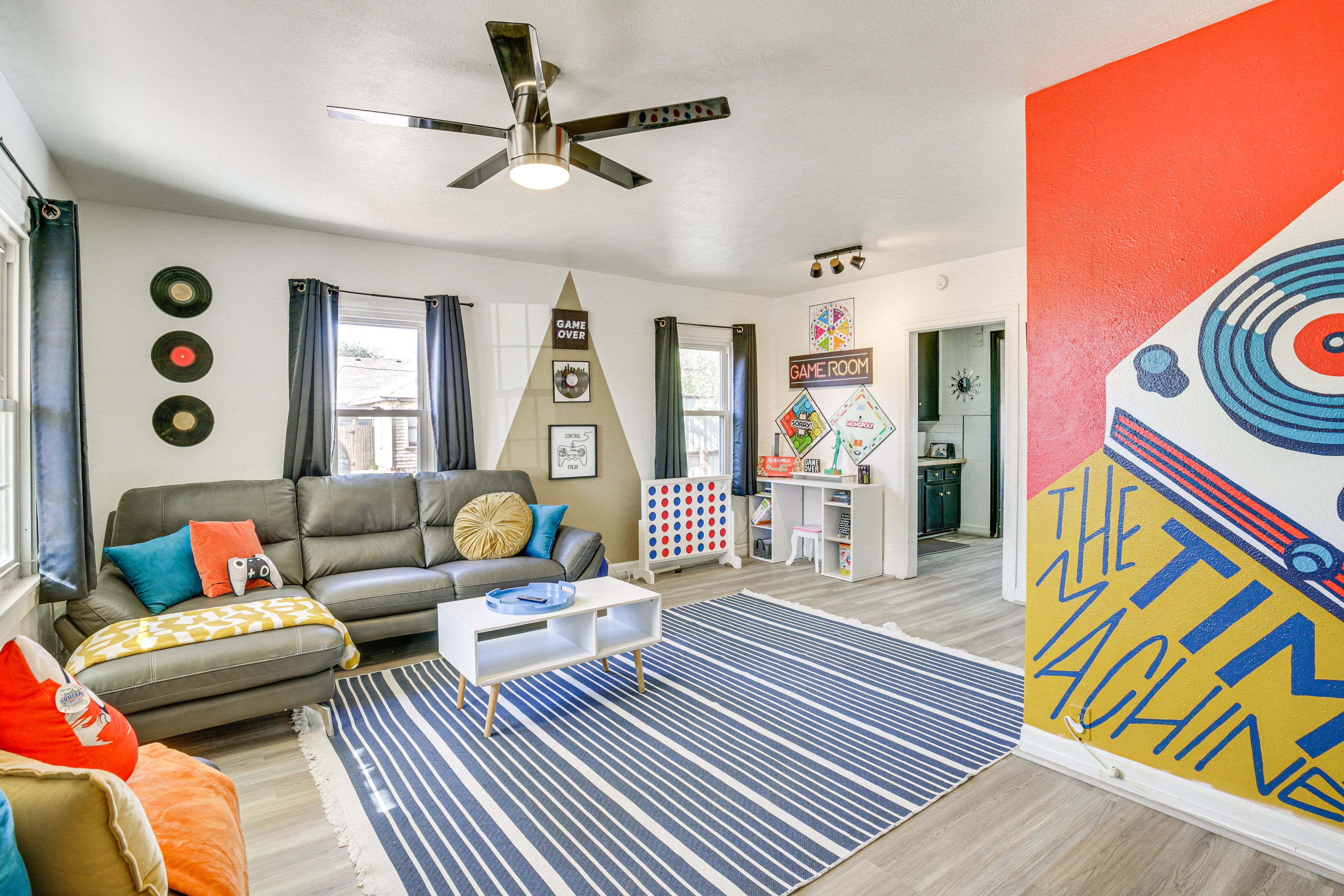 Lubbock Vacation Rental | 2BR | 1BA | Steps to Enter | 902 Sq Ft