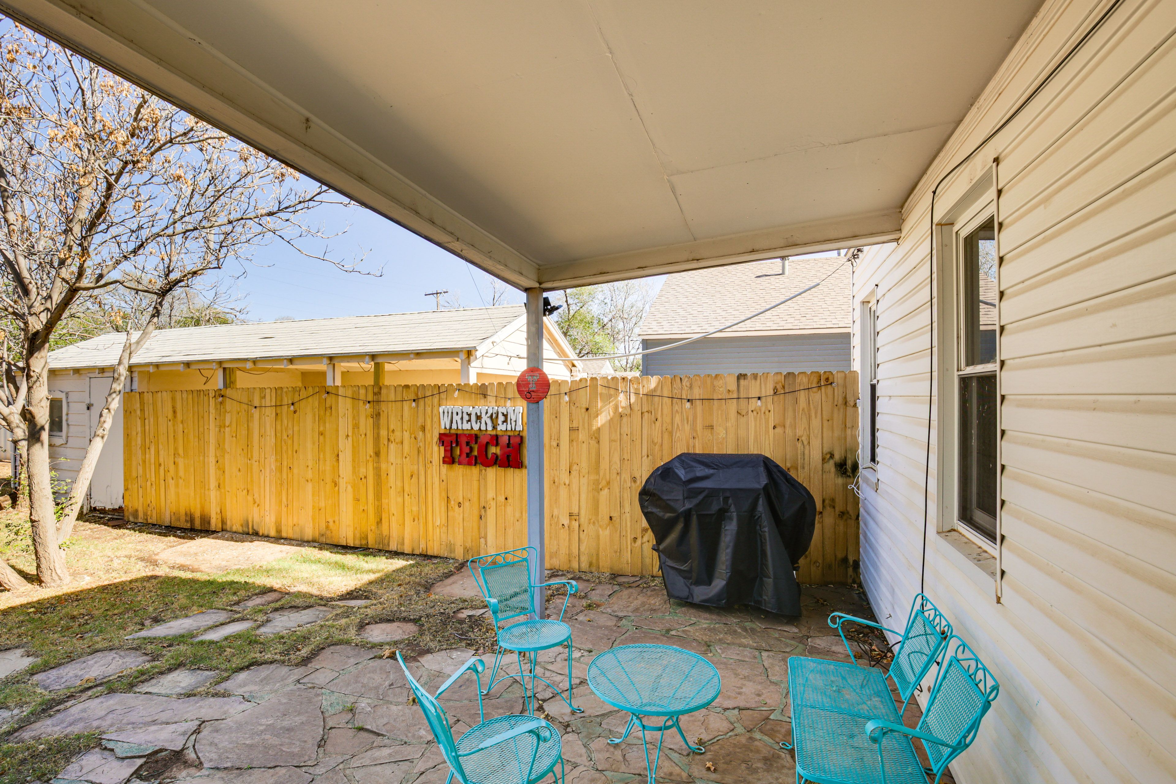 Covered Patio w/ Seating | Fenced Backyard | Weber Grill