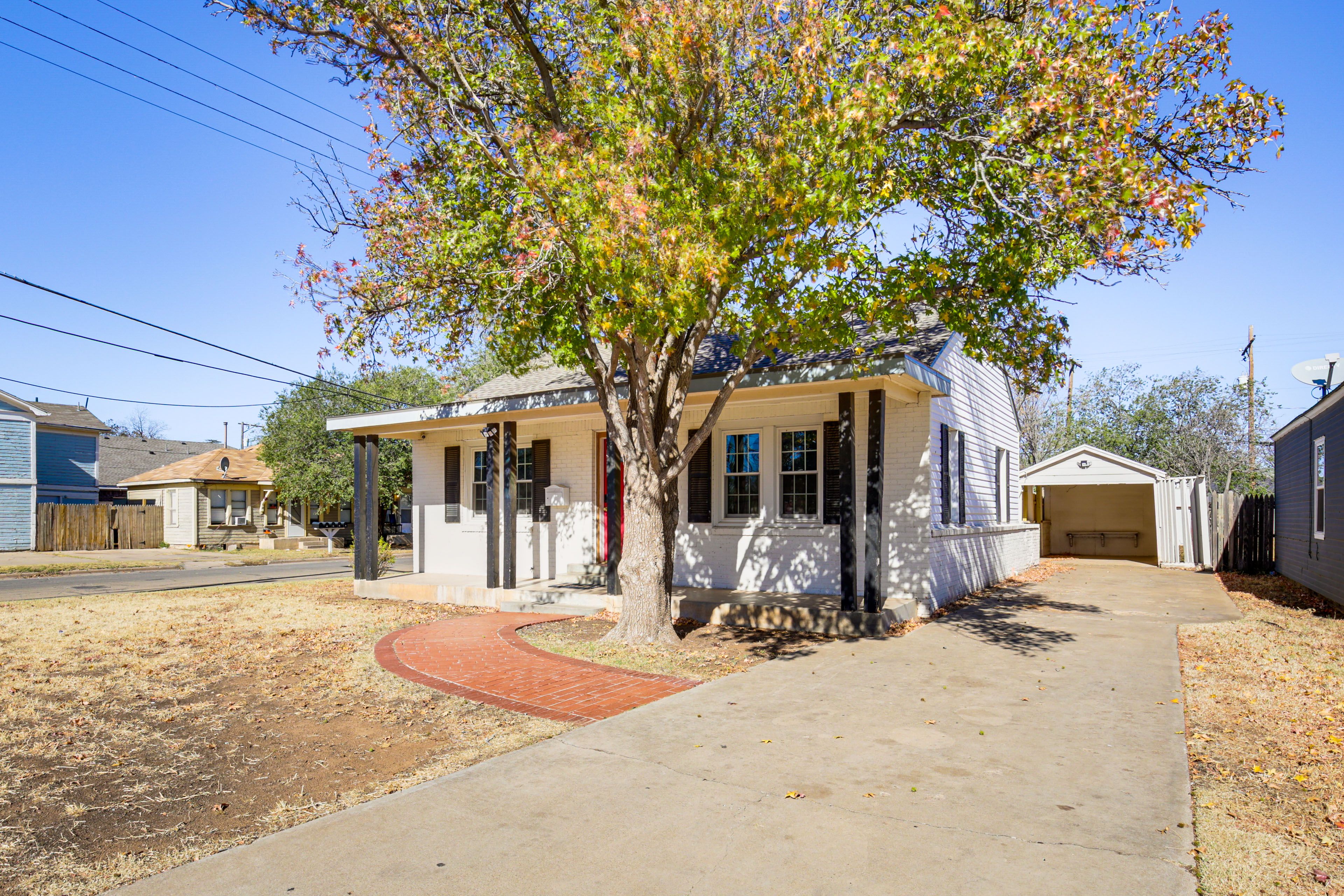 Parking | Driveway (2 Vehicles)
