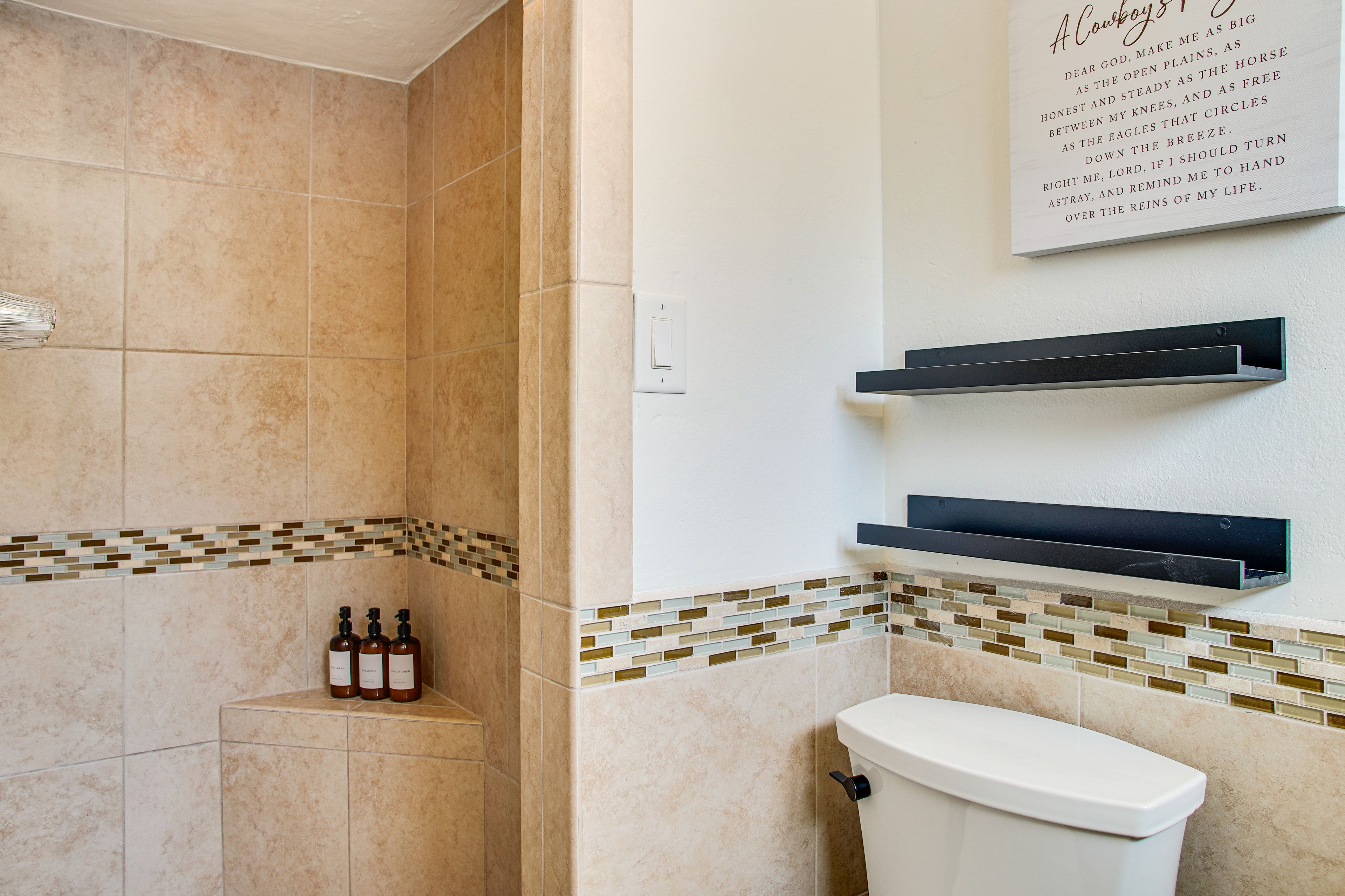 En-Suite Bathroom | Towels Provided