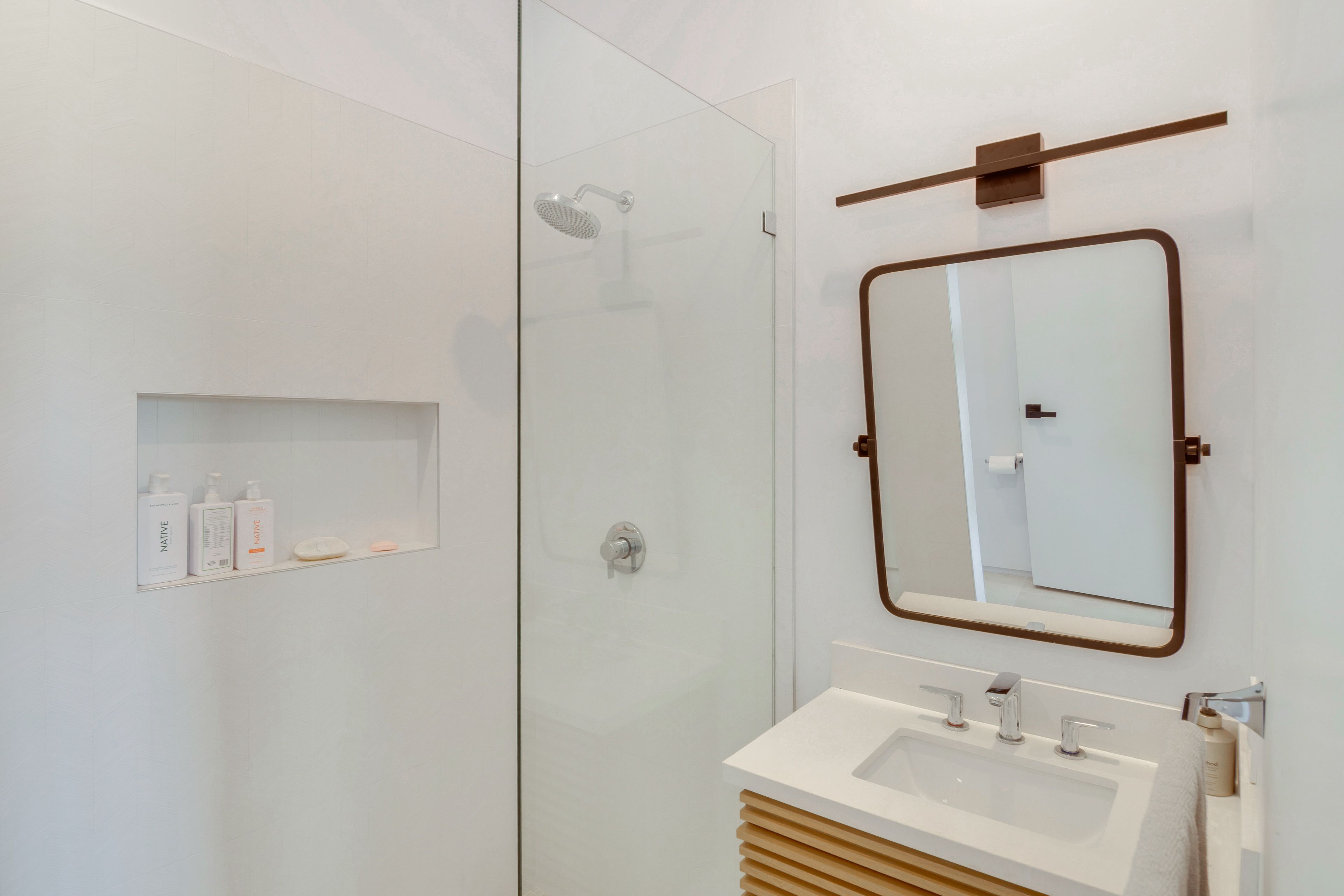 Full Bathroom | Lower Level | Complimentary Toiletries