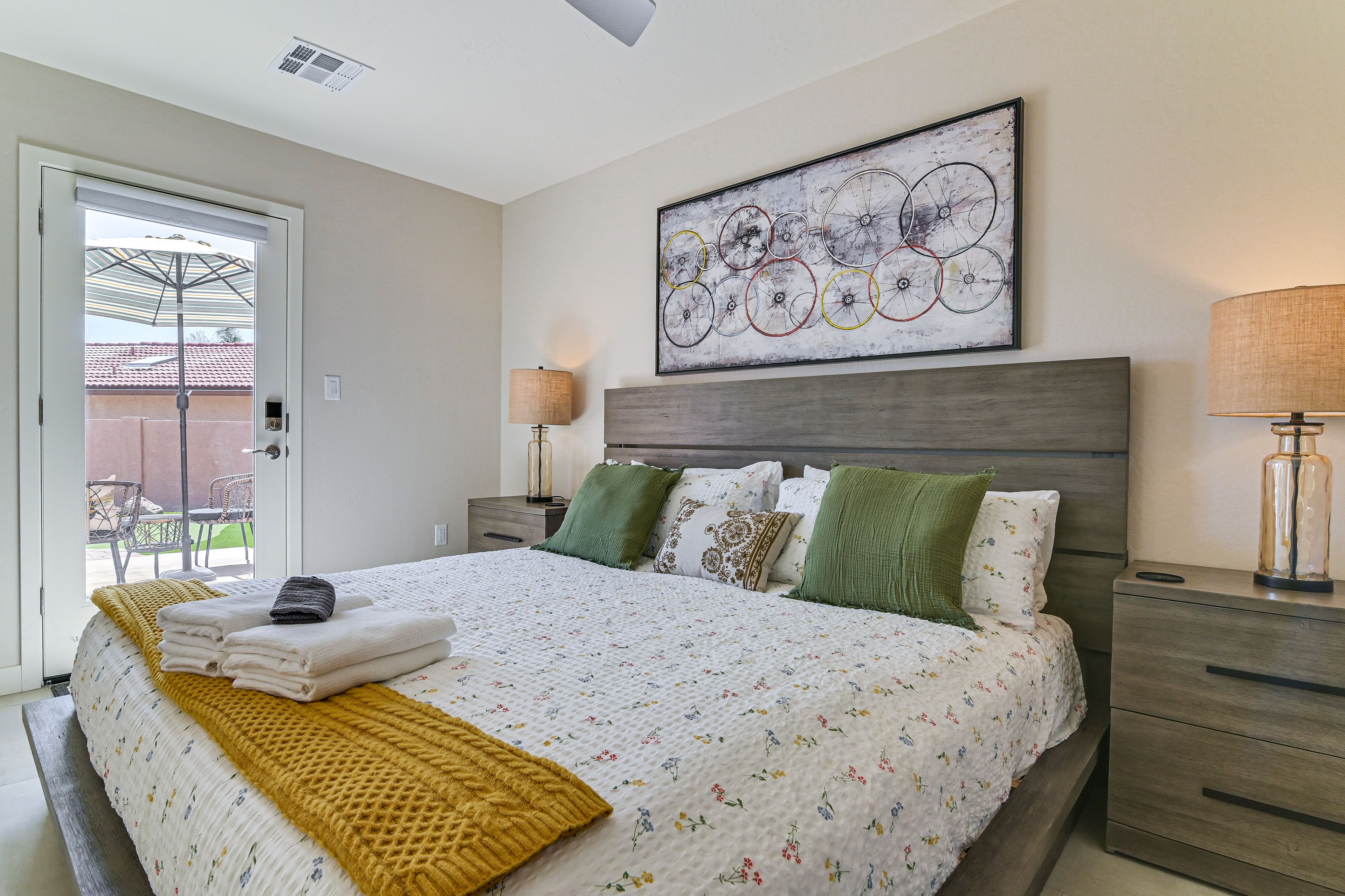 Bedroom 2 | King Bed