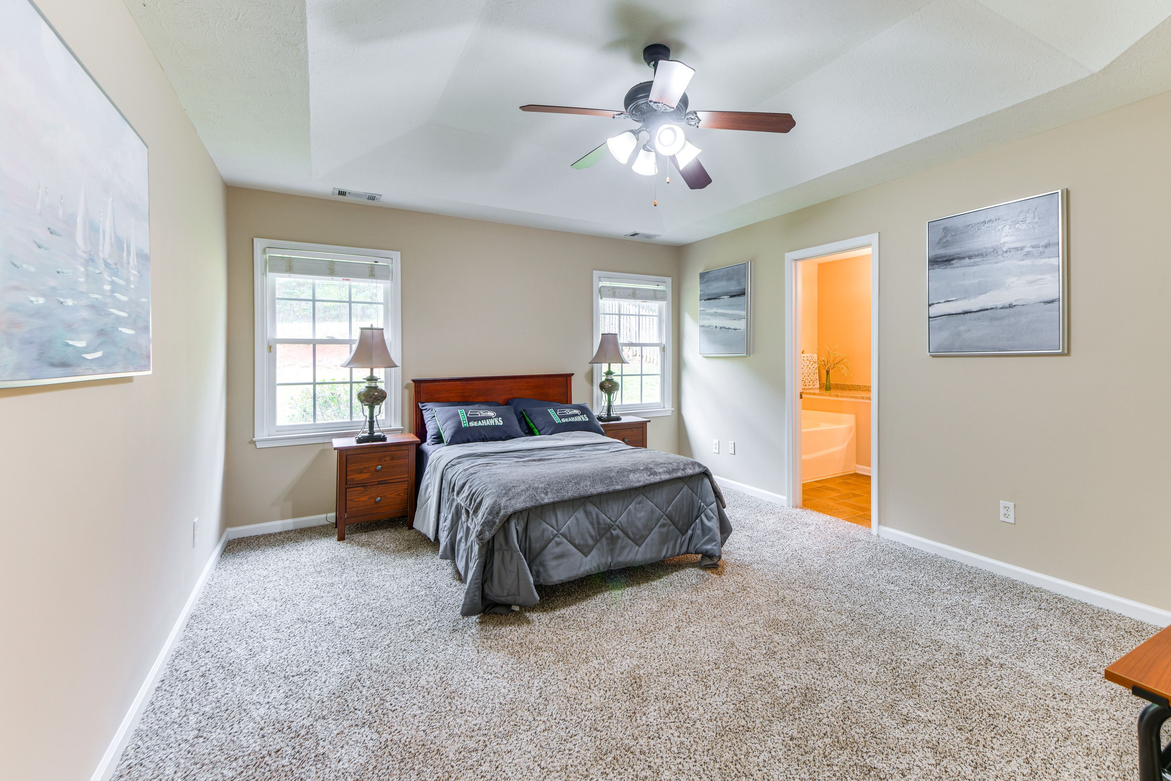 Bedroom 1 | Full Bed | Walk-In Closet | Linens Provided