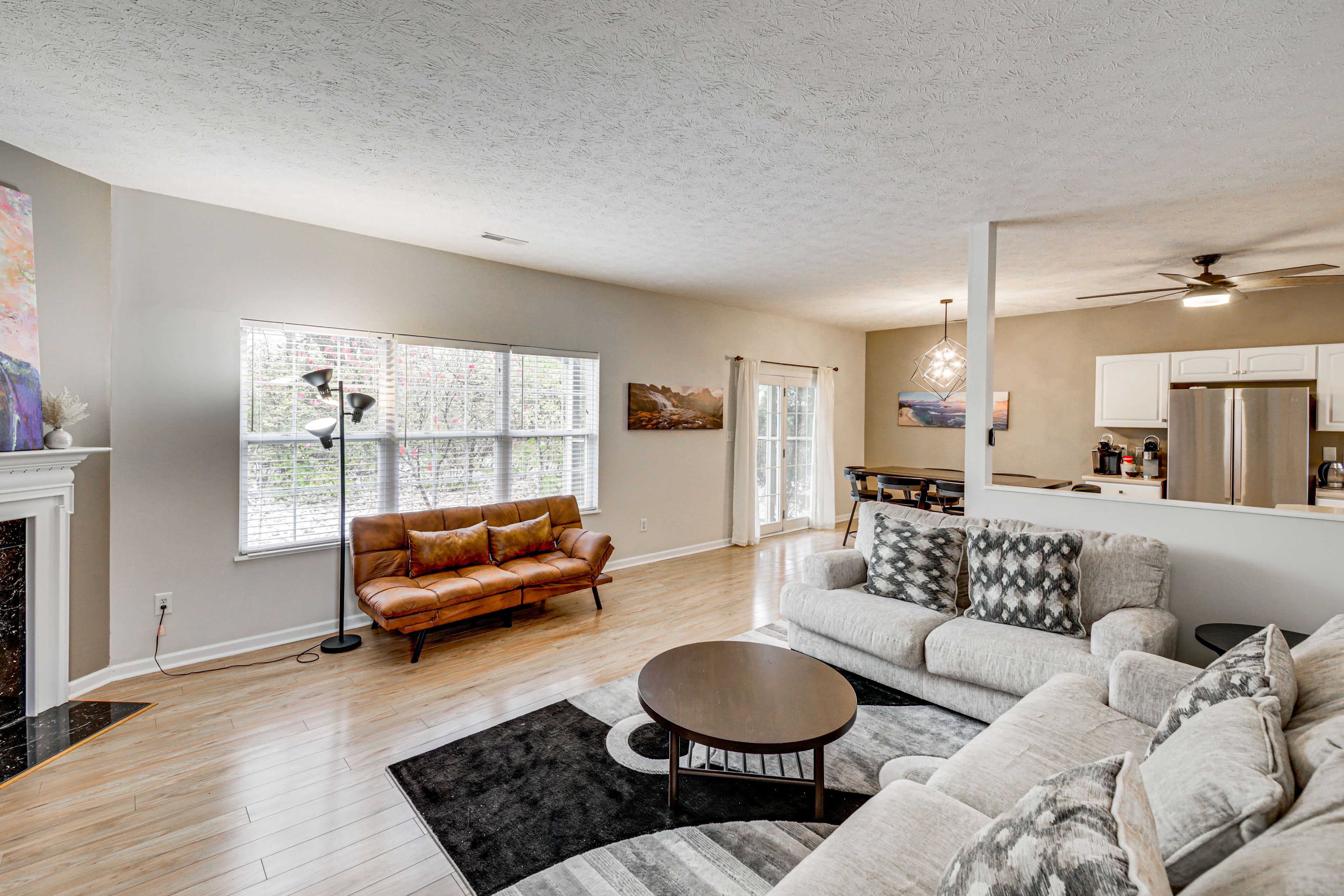 Living Room | 1st Floor | Flat-Screen TV | Fireplace