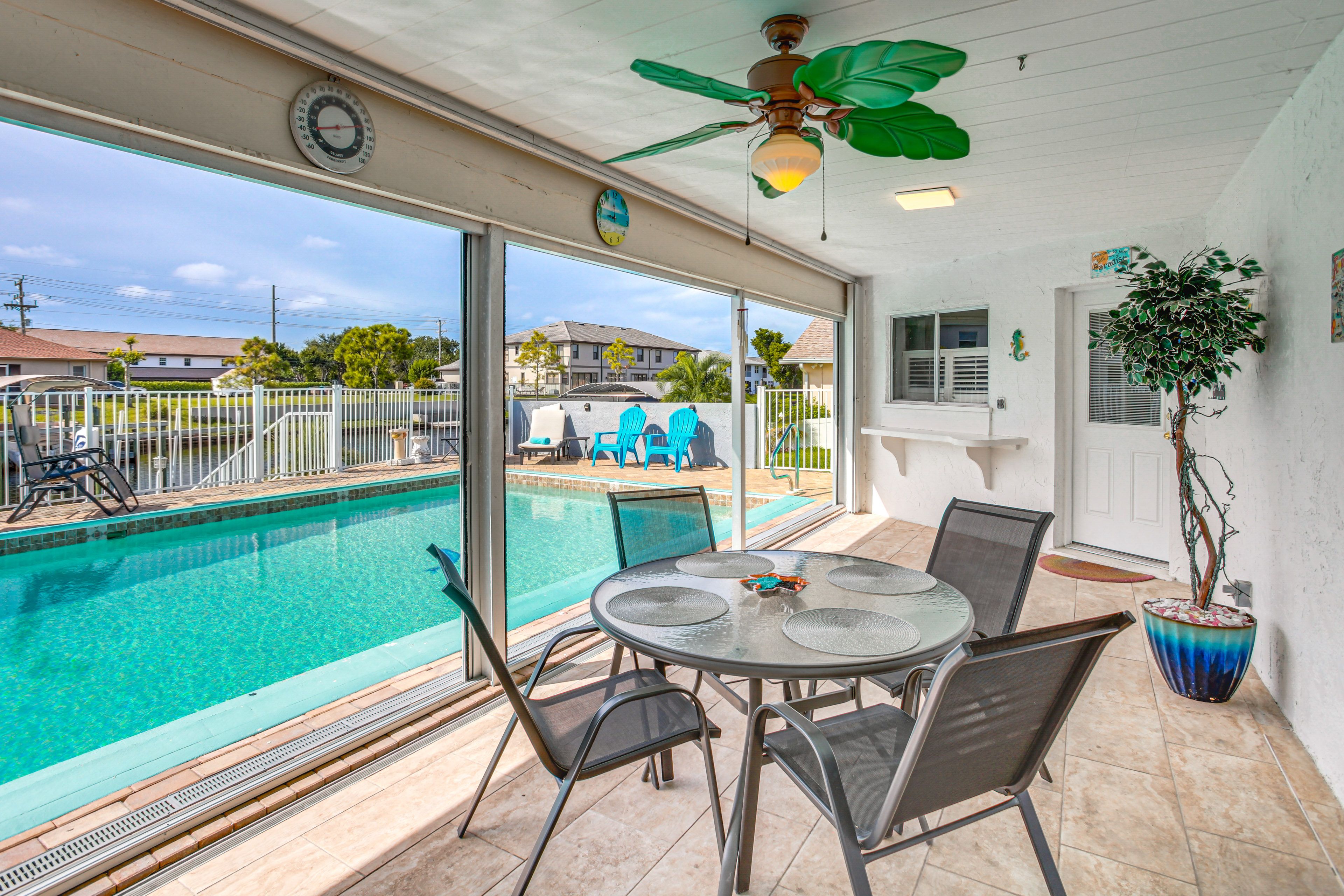 Covered Patio w/ Privacy Screen | Outdoor Dining | Gas Grill