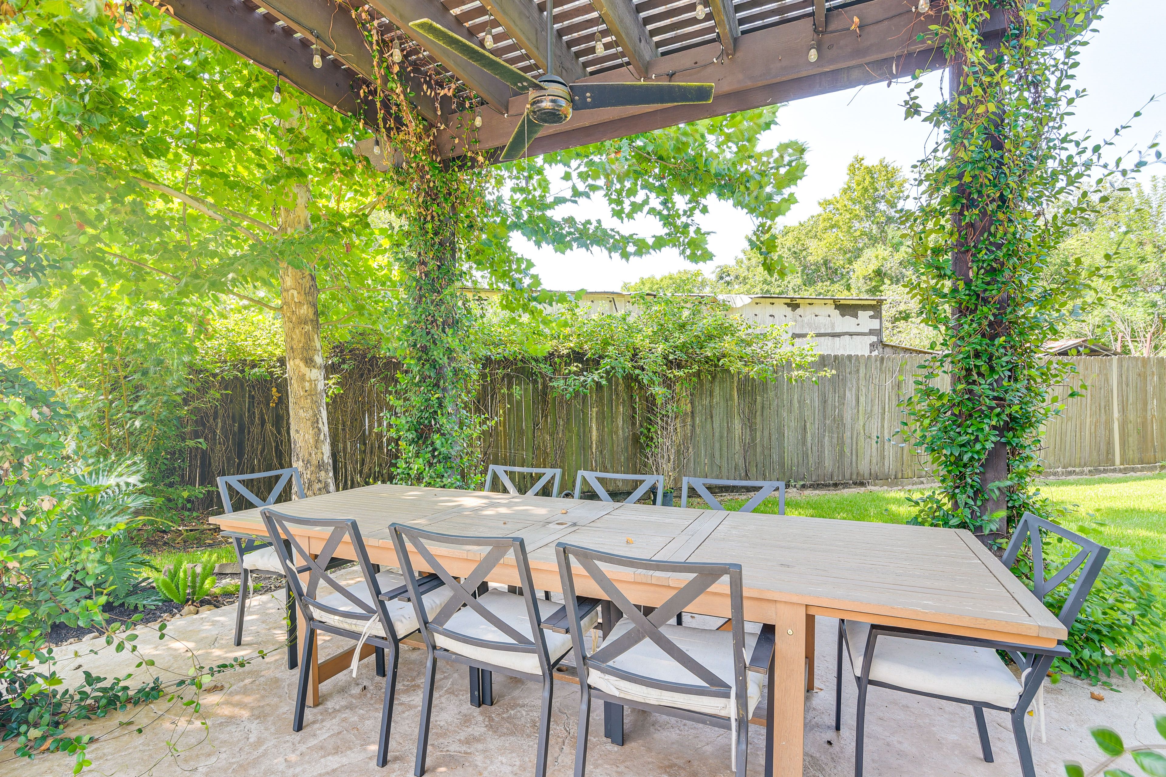 Pergola | Dining Area
