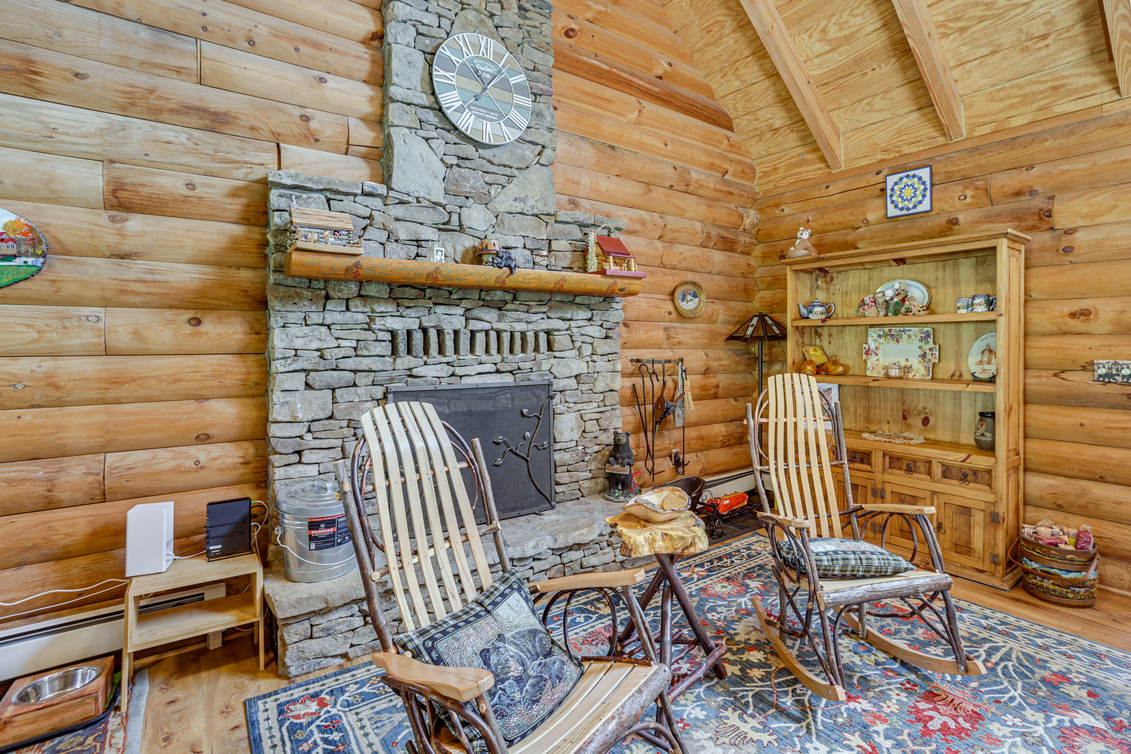 Sitting Area | 1st Floor