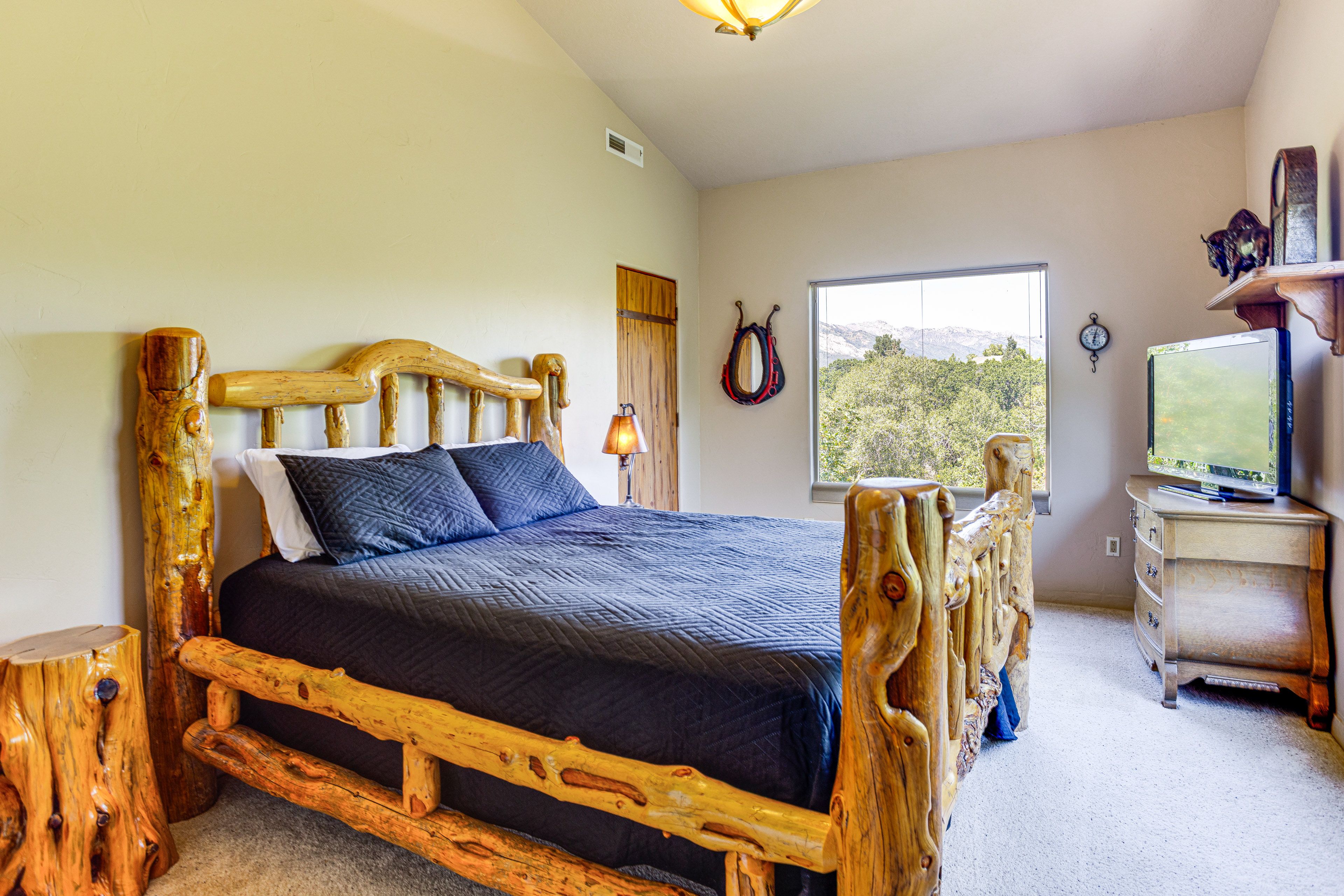 Bedroom 3 | Queen Bed | 2nd Floor