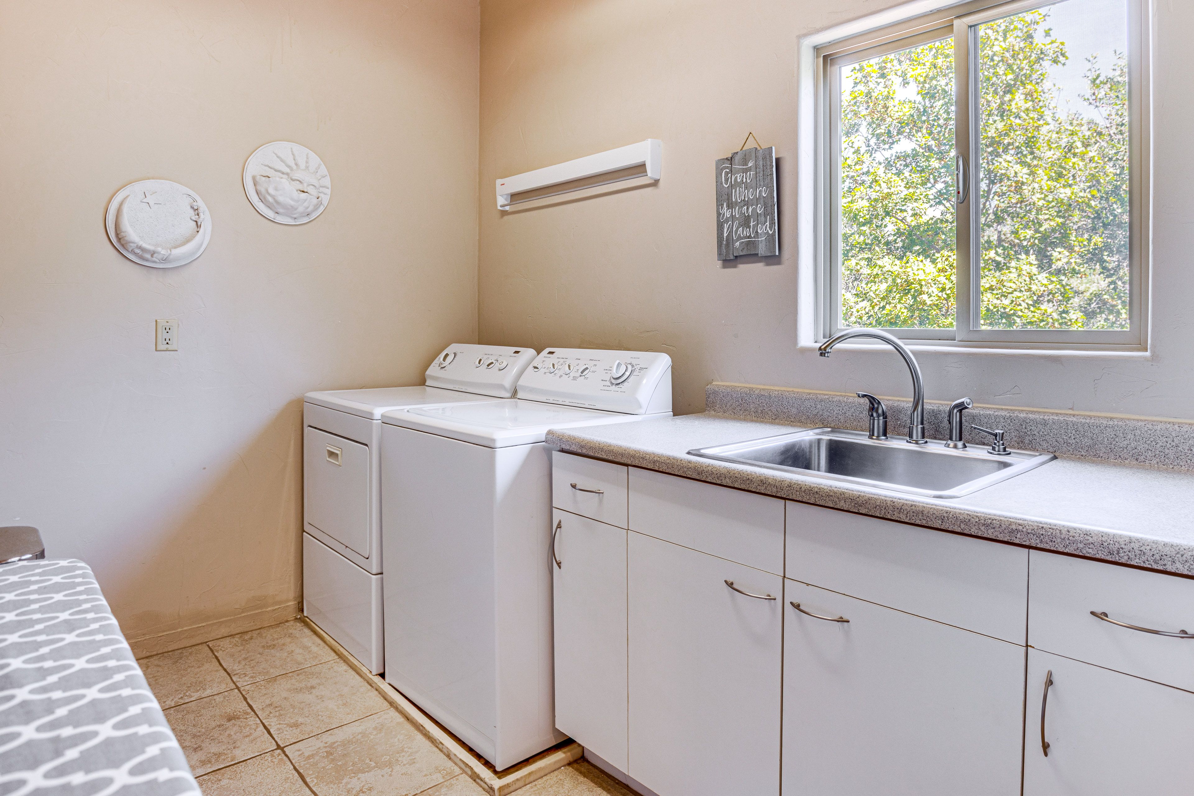 In-Unit Laundry