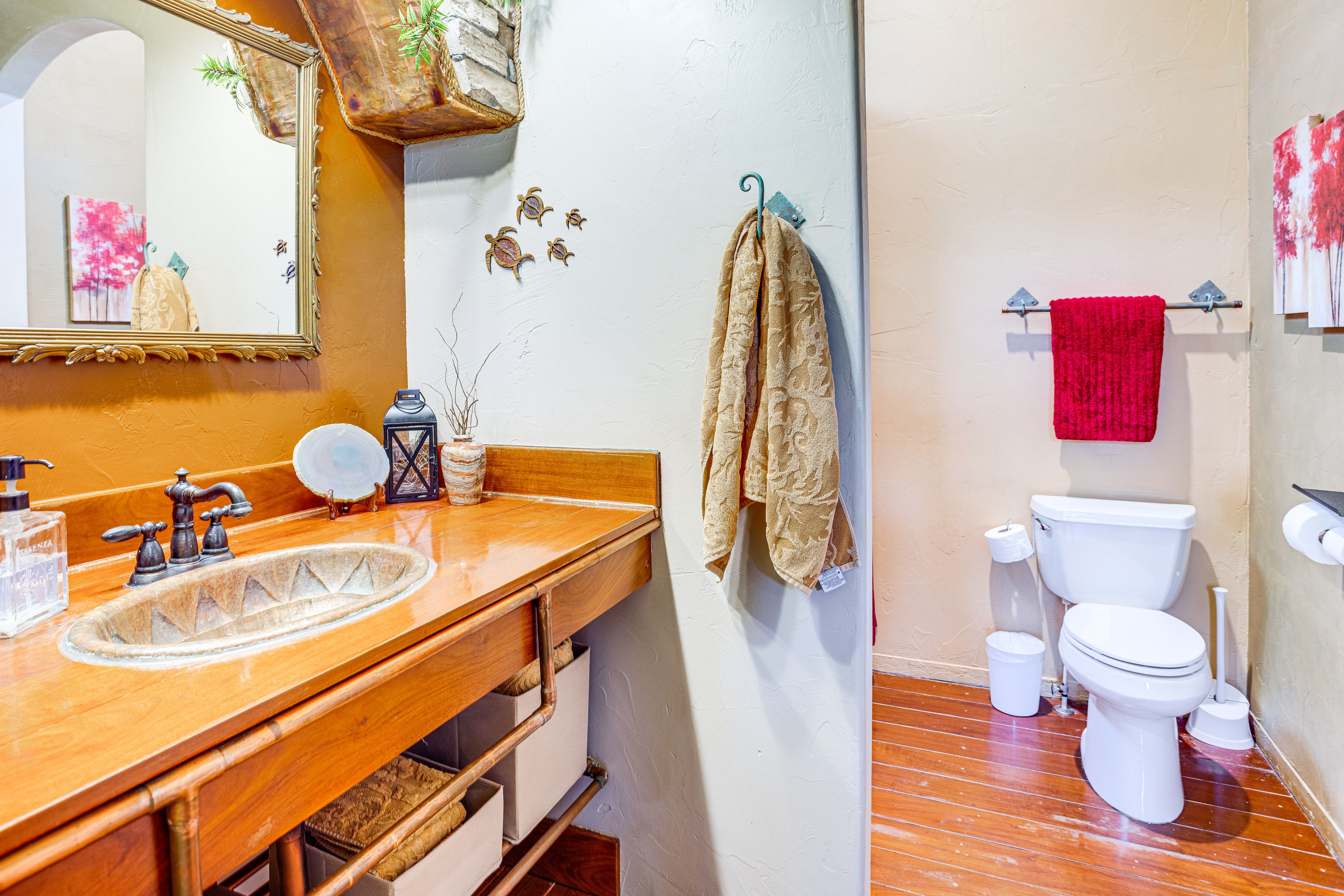 Full Bathroom | 1st Floor