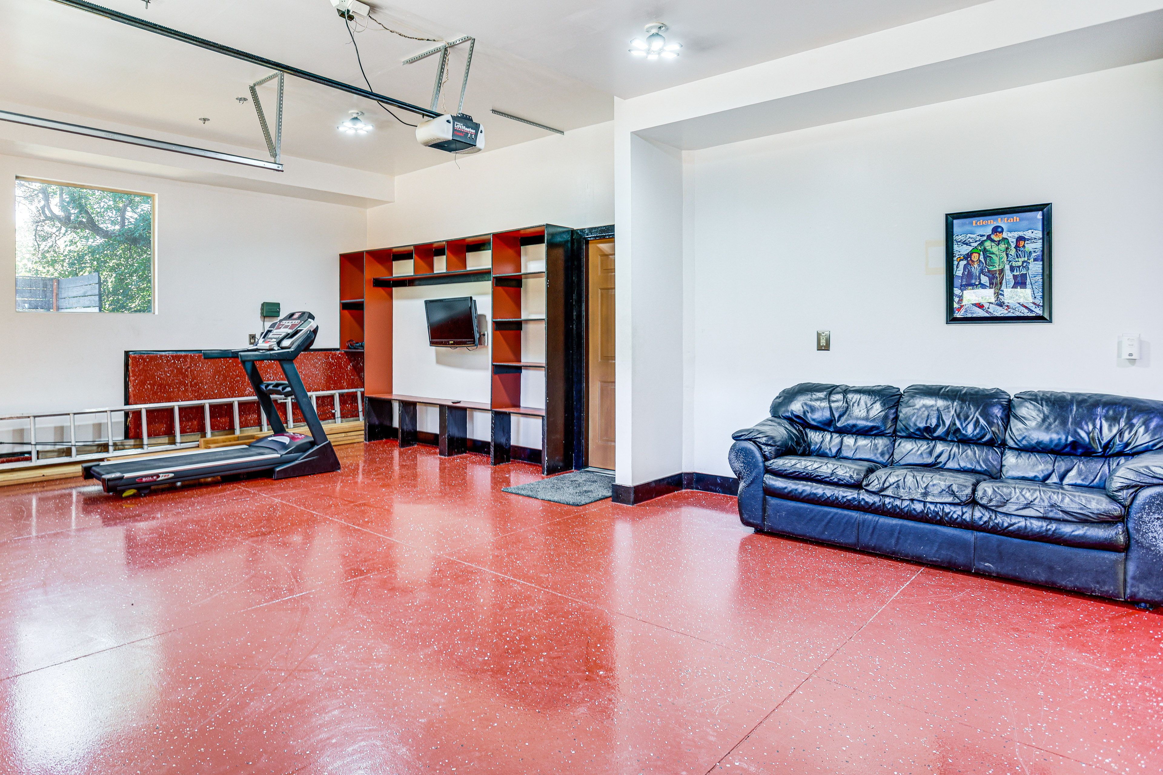 Garage | Basement Floor