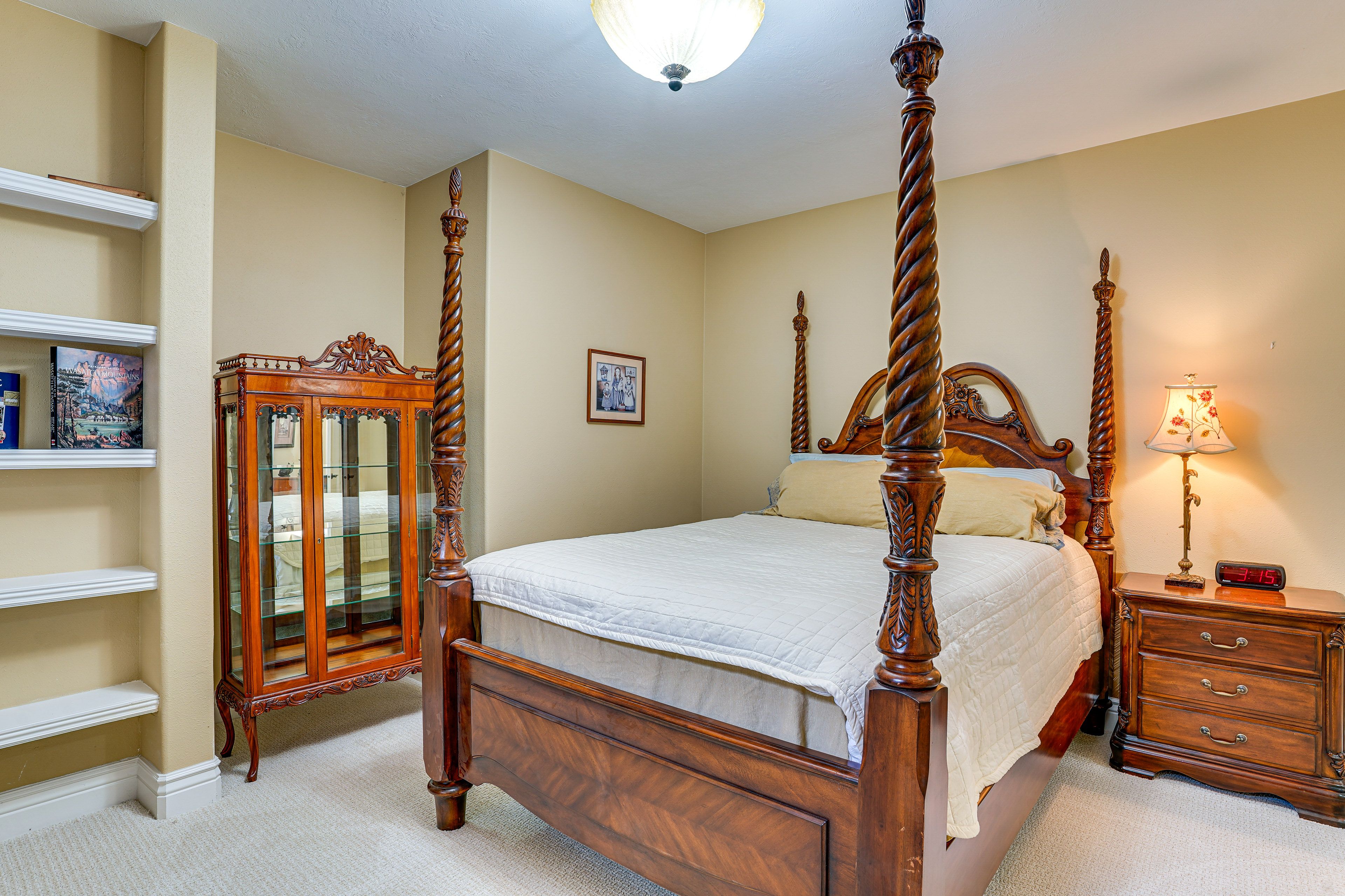 Bedroom 5 | Queen Bed | Lower Level