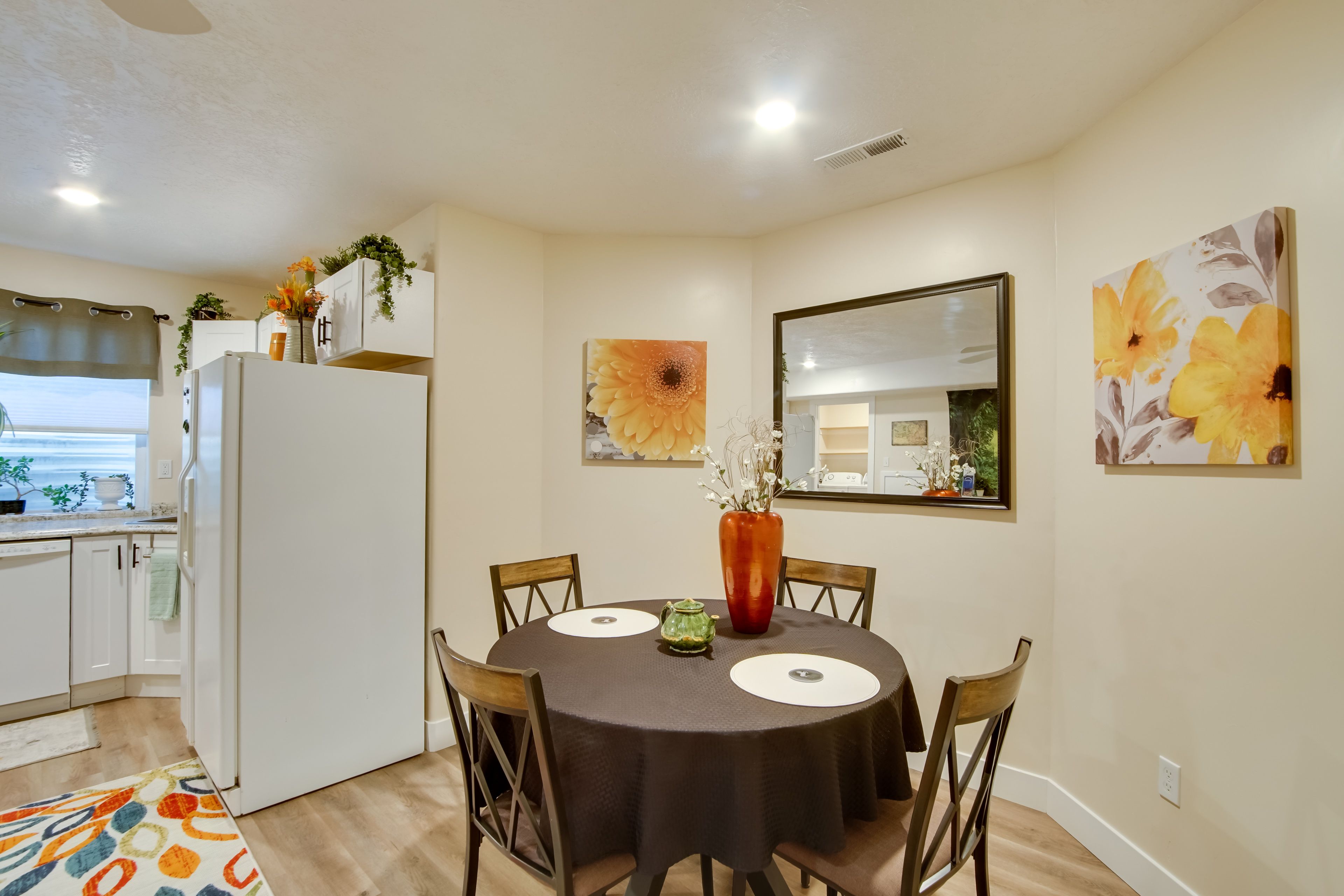 Dining Area | Electric Fireplace