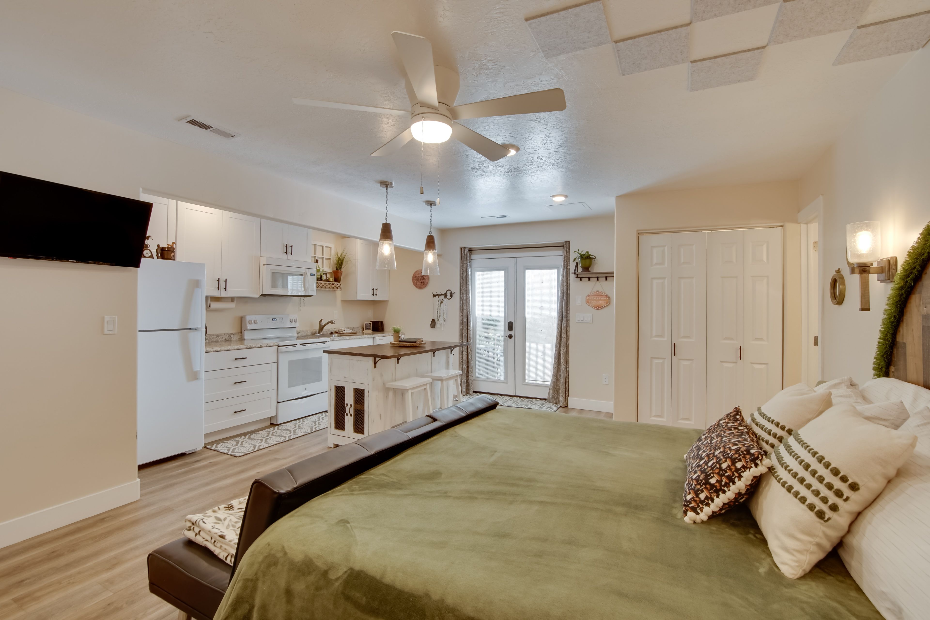 Cedar City Vacation Rental | Studio | 1BA | 357 Sq Ft | Stairs Required
