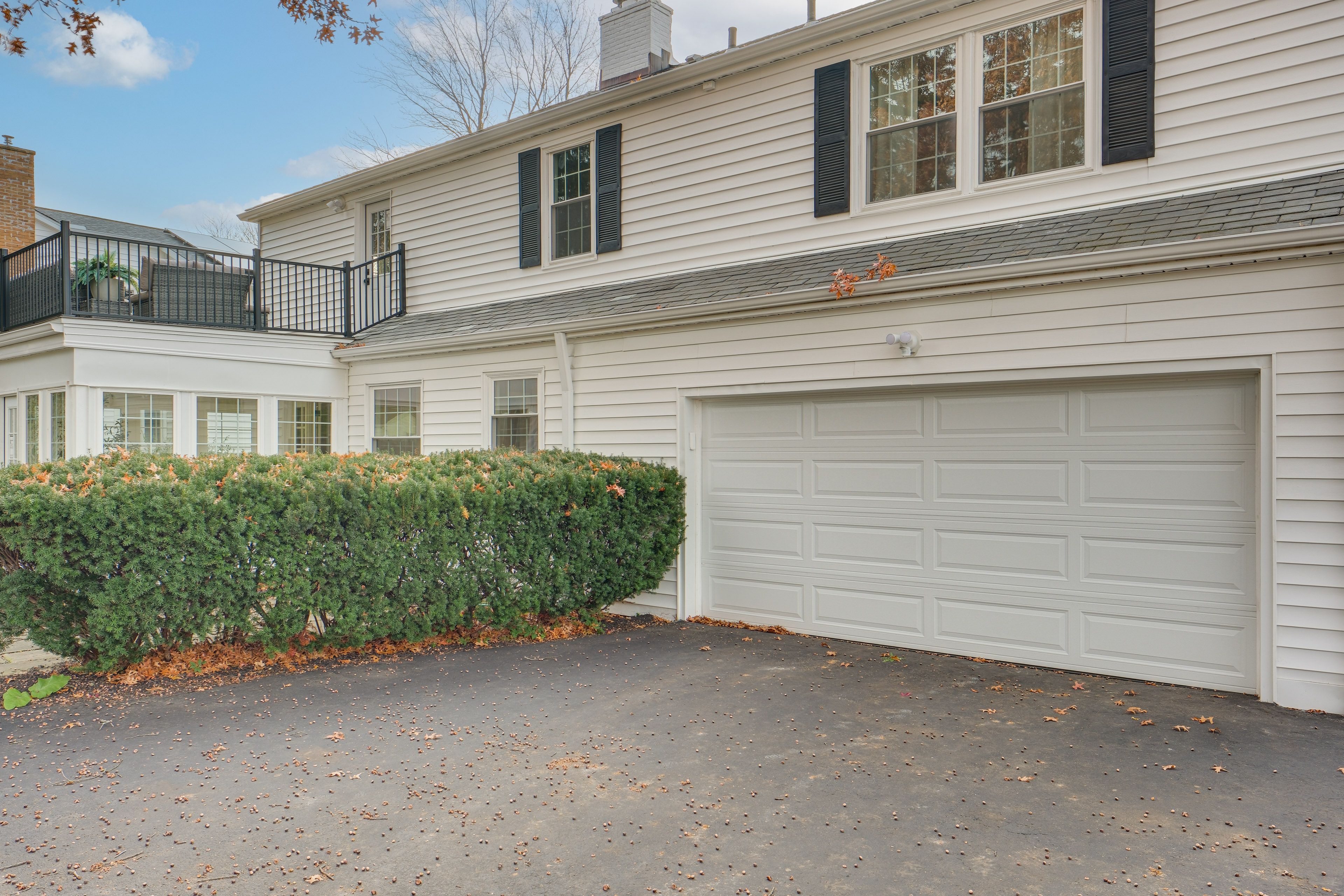 Parking | Garage (1 Vehicle) | Driveway (2 Vehicles) | Street