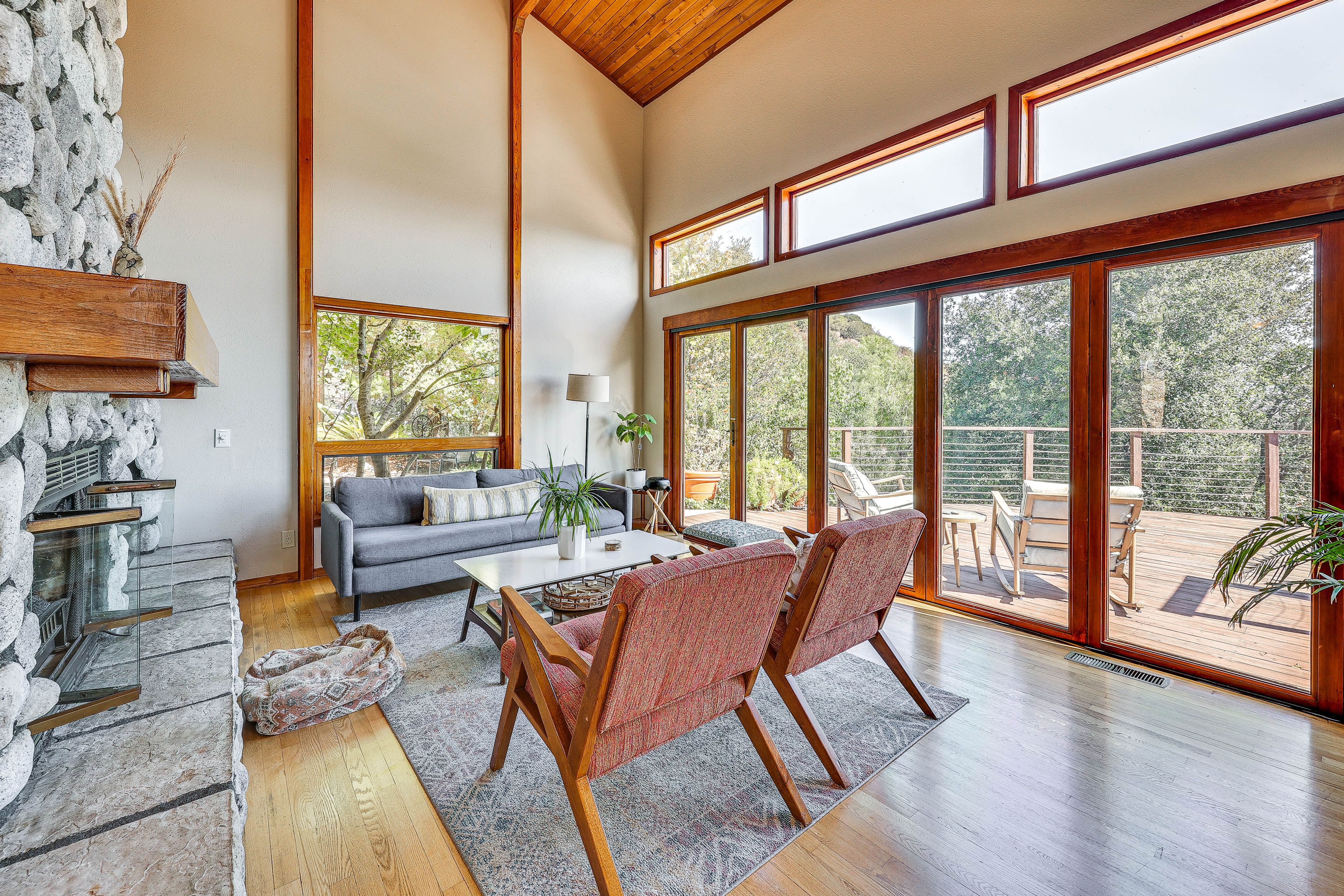 Living Room | Deck Access