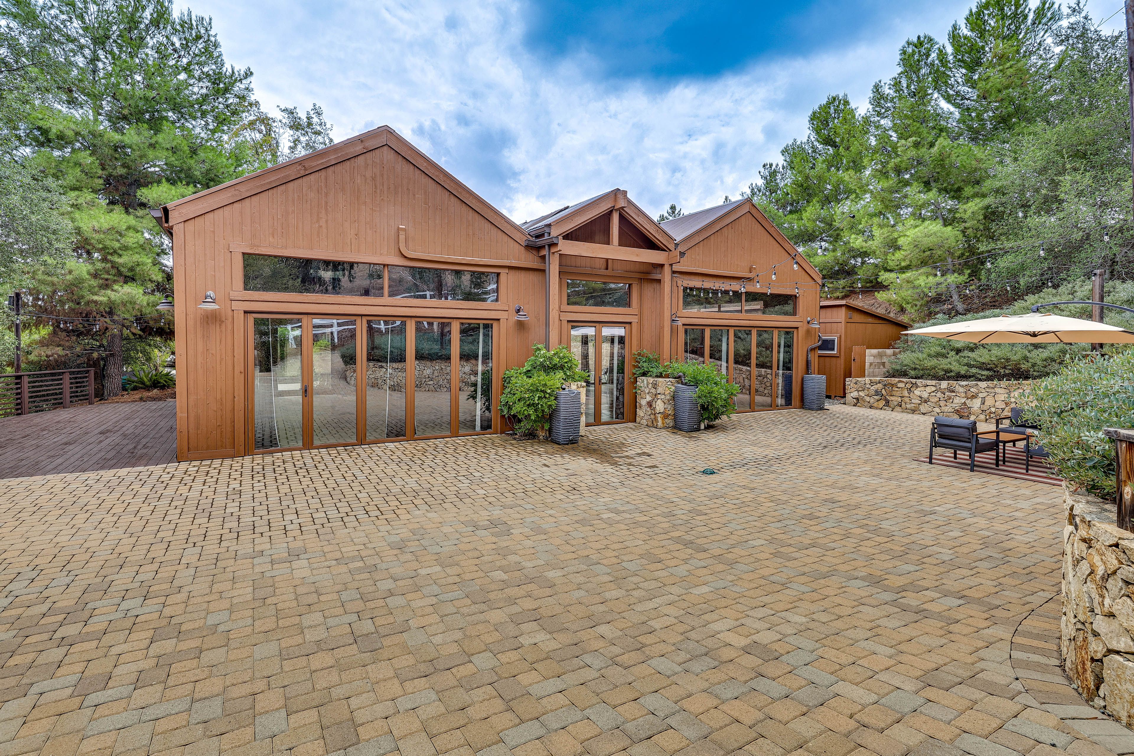 Private Patio | Outdoor Seating