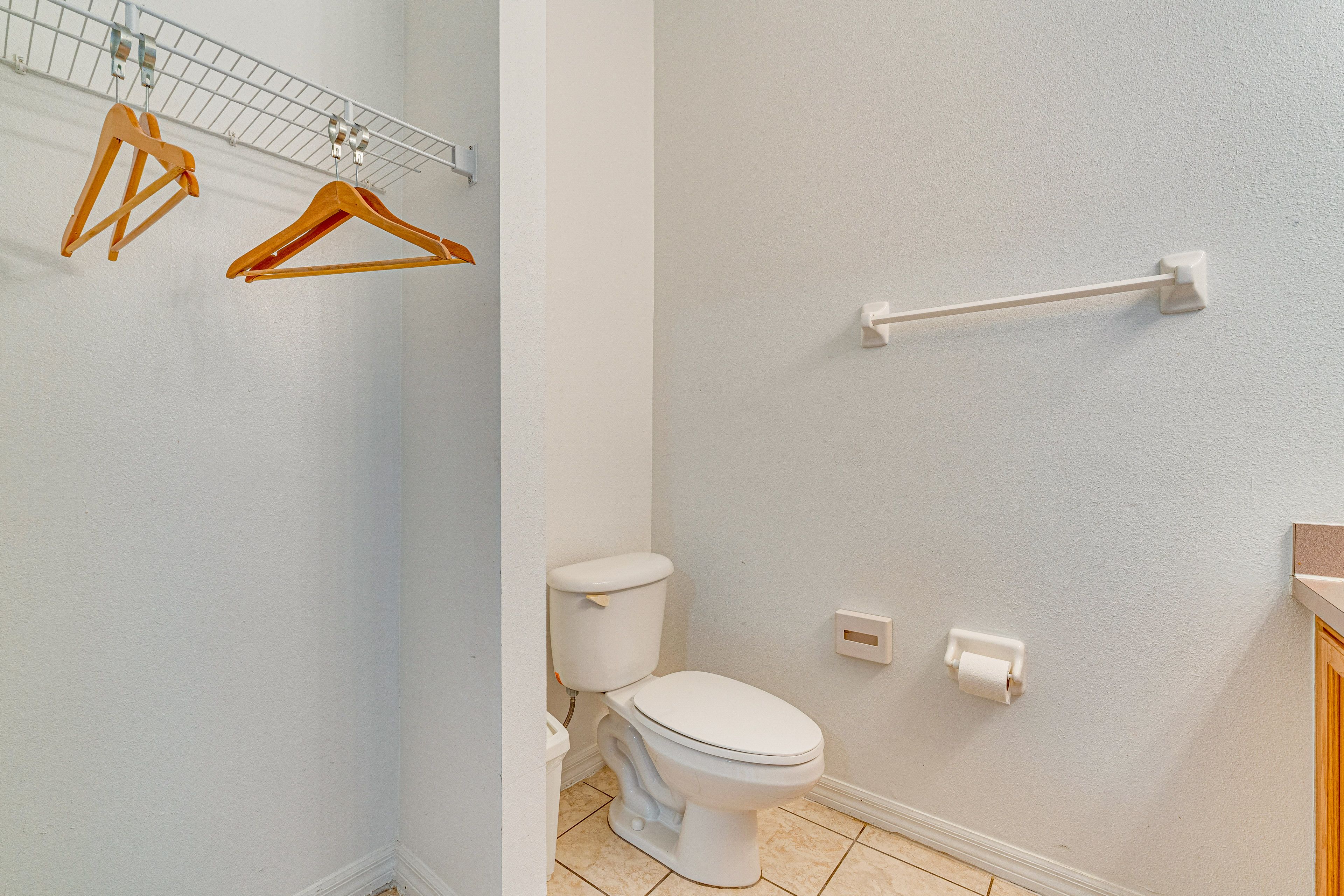 Half Bathroom | 1st Floor