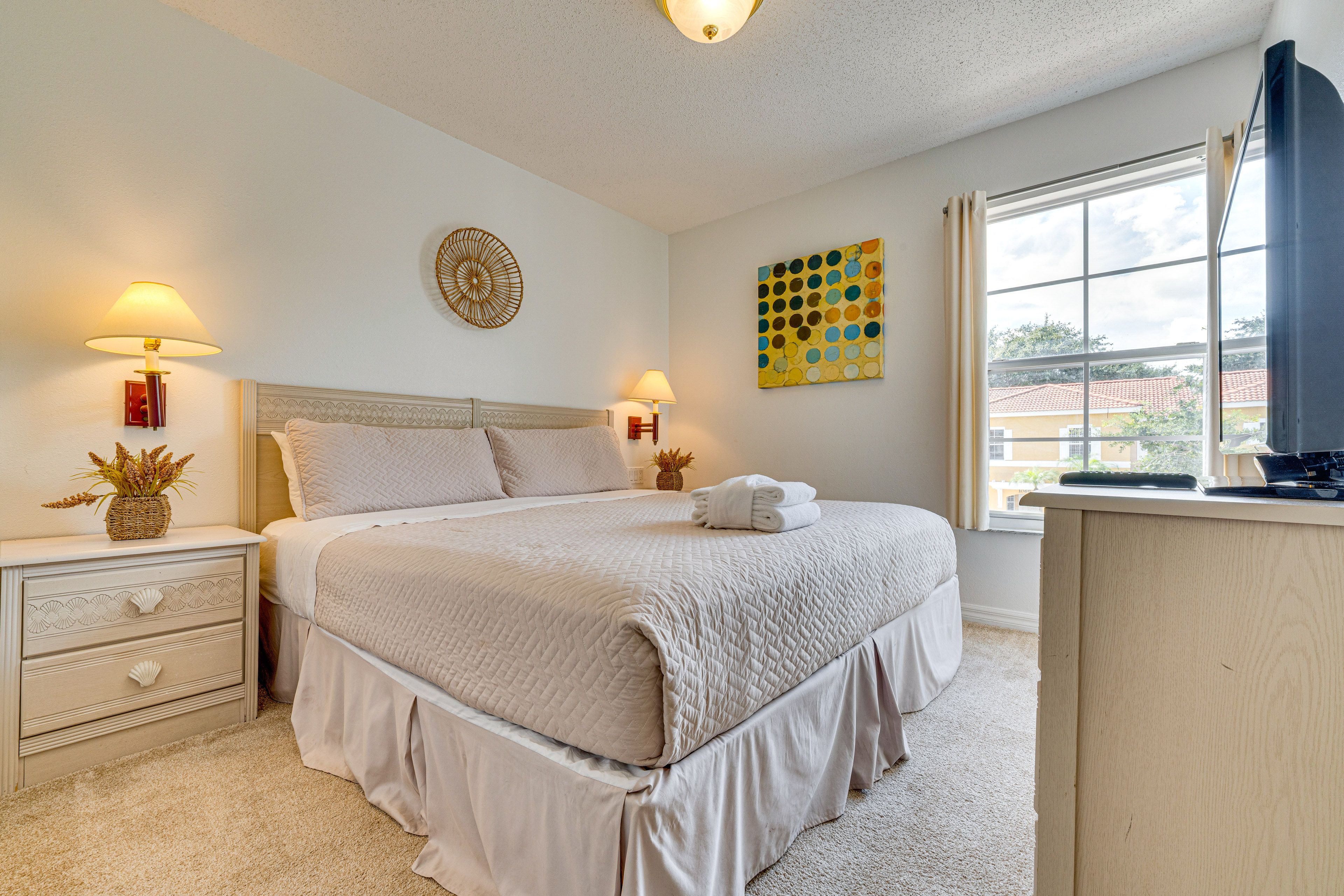 Bedroom 2 | Queen Bed | 2nd Floor