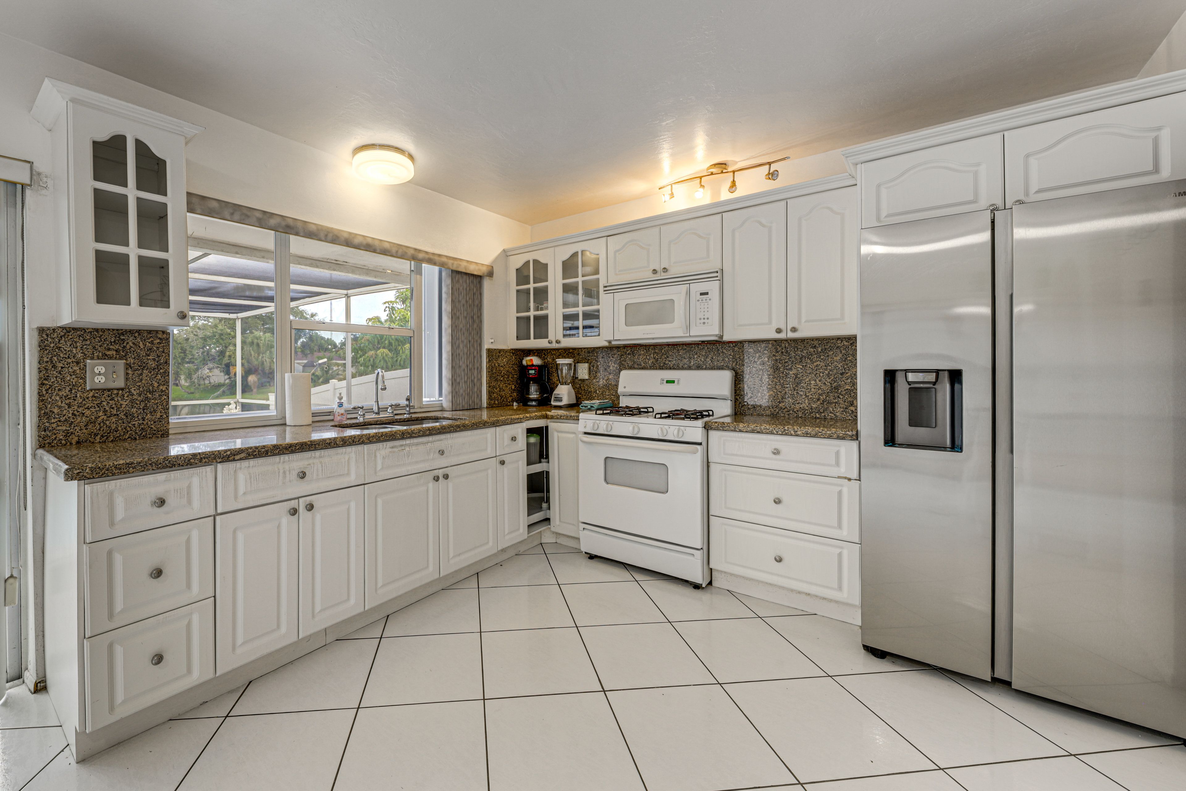 Kitchen | Cooking Basics | Dishware/Flatware