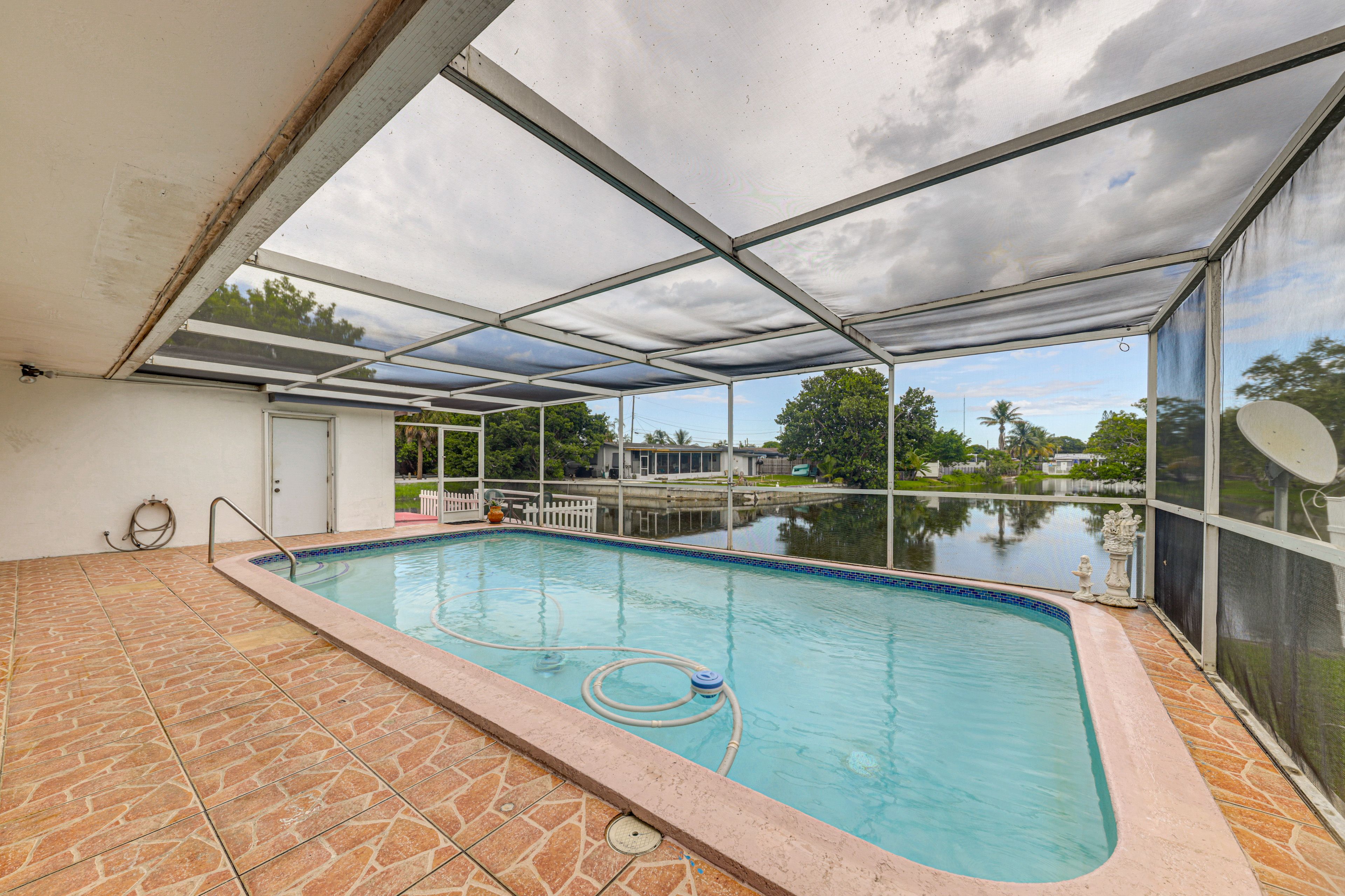 Miramar Vacation Rental | 2BR | 1BA | 1,400 Sq Ft | Small Step to Enter