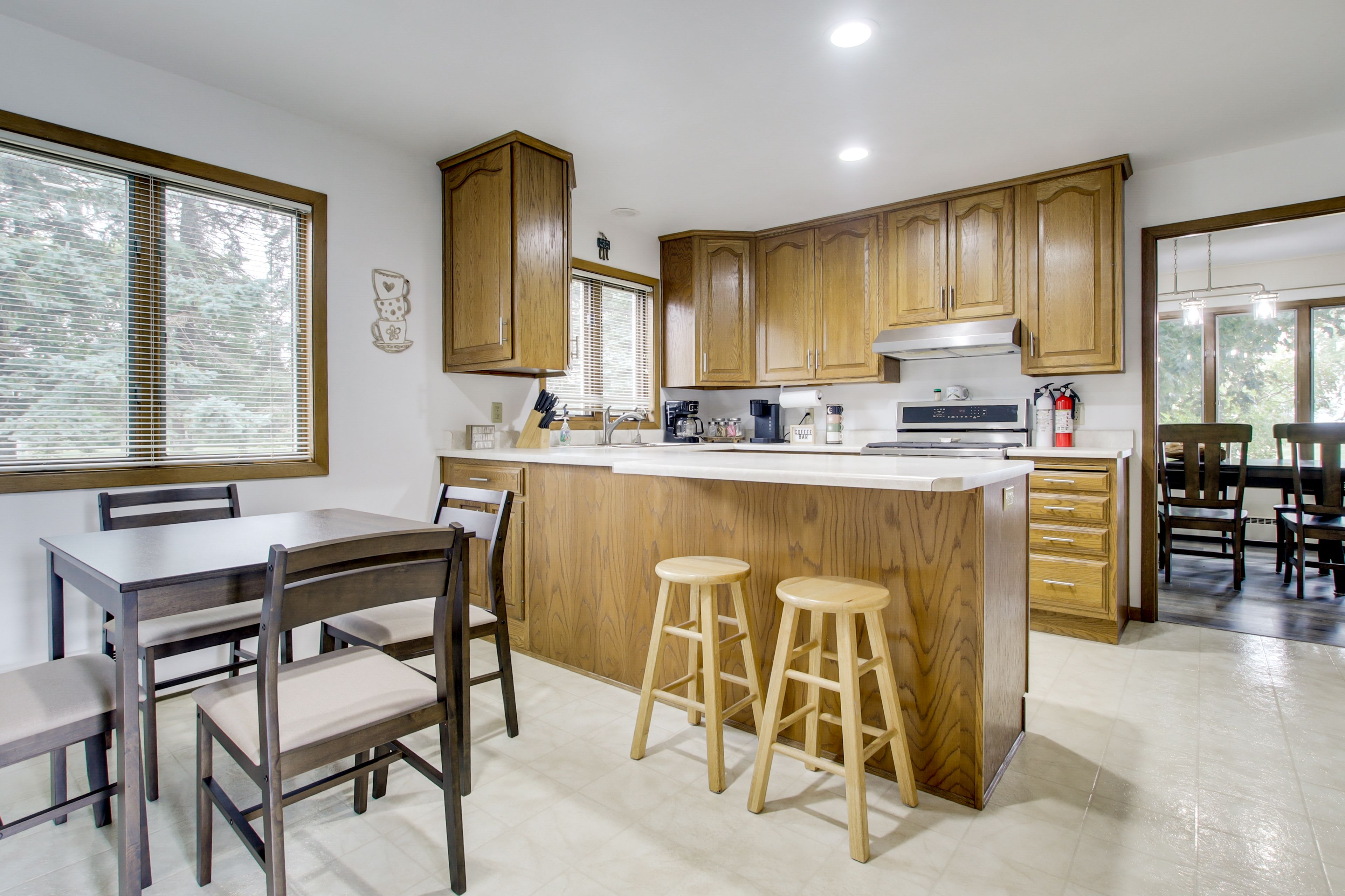 Additional Dining Area