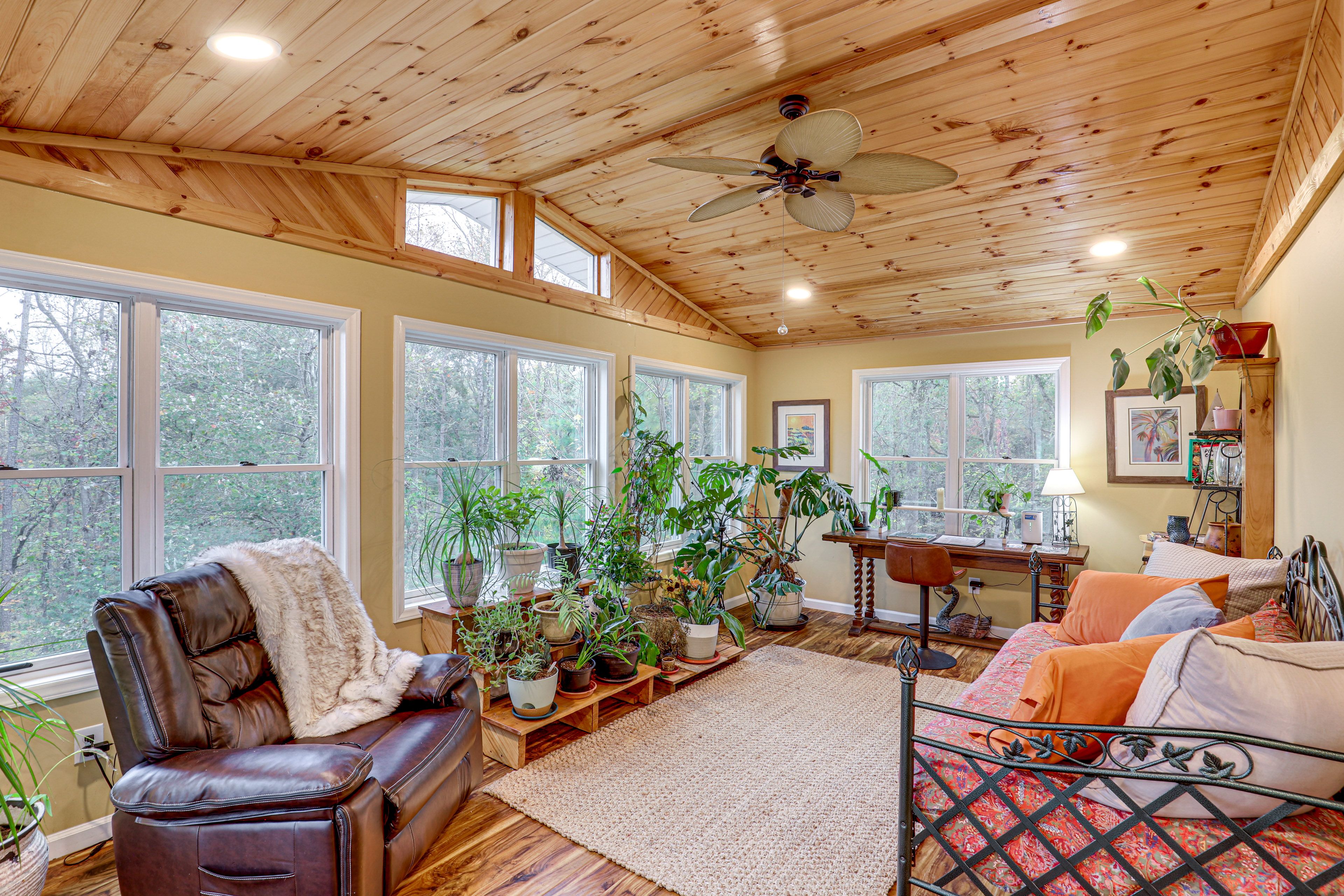 Office | Twin Daybed | Designated Workspace