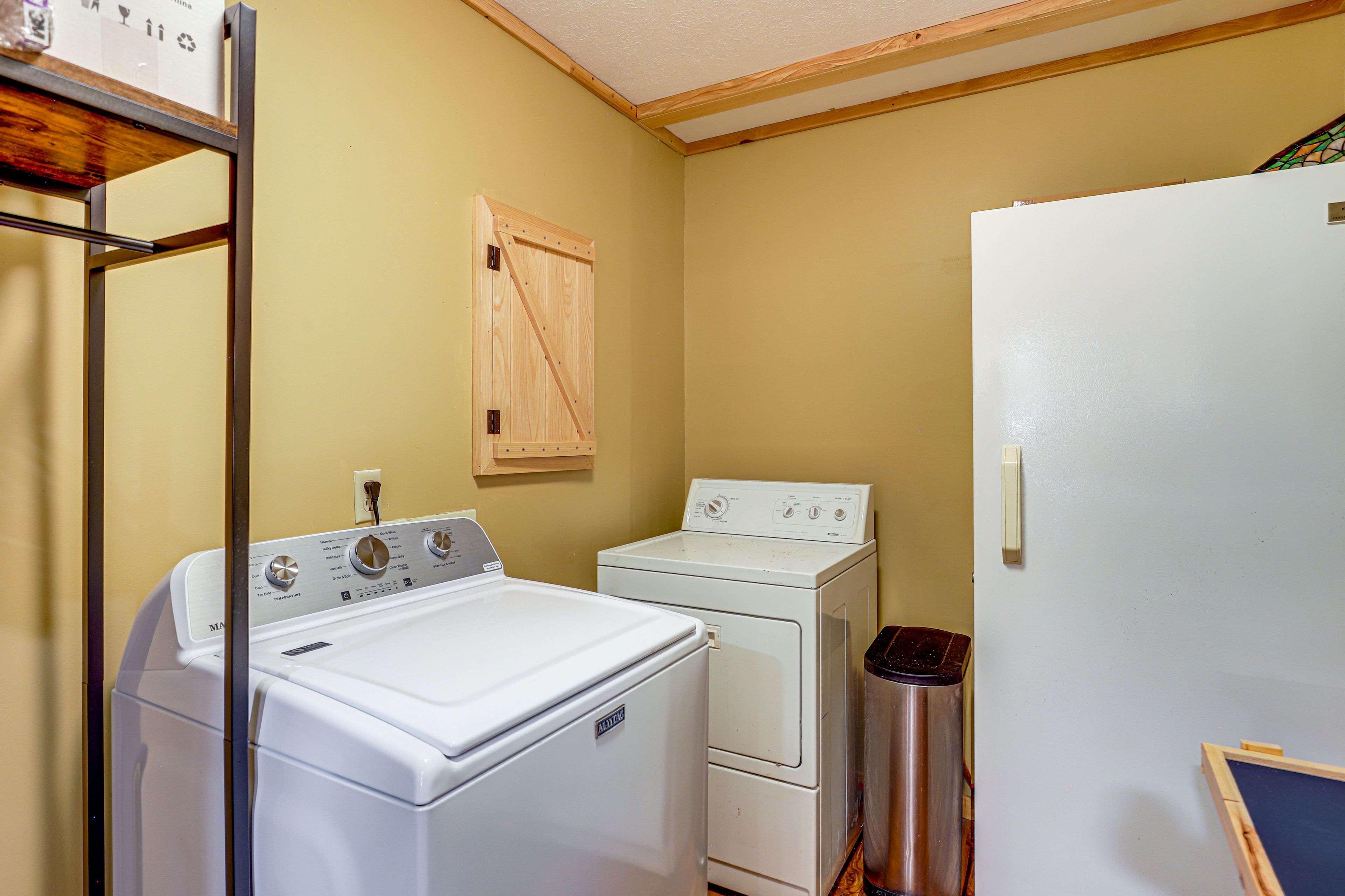 Laundry Room | Washer/Dryer
