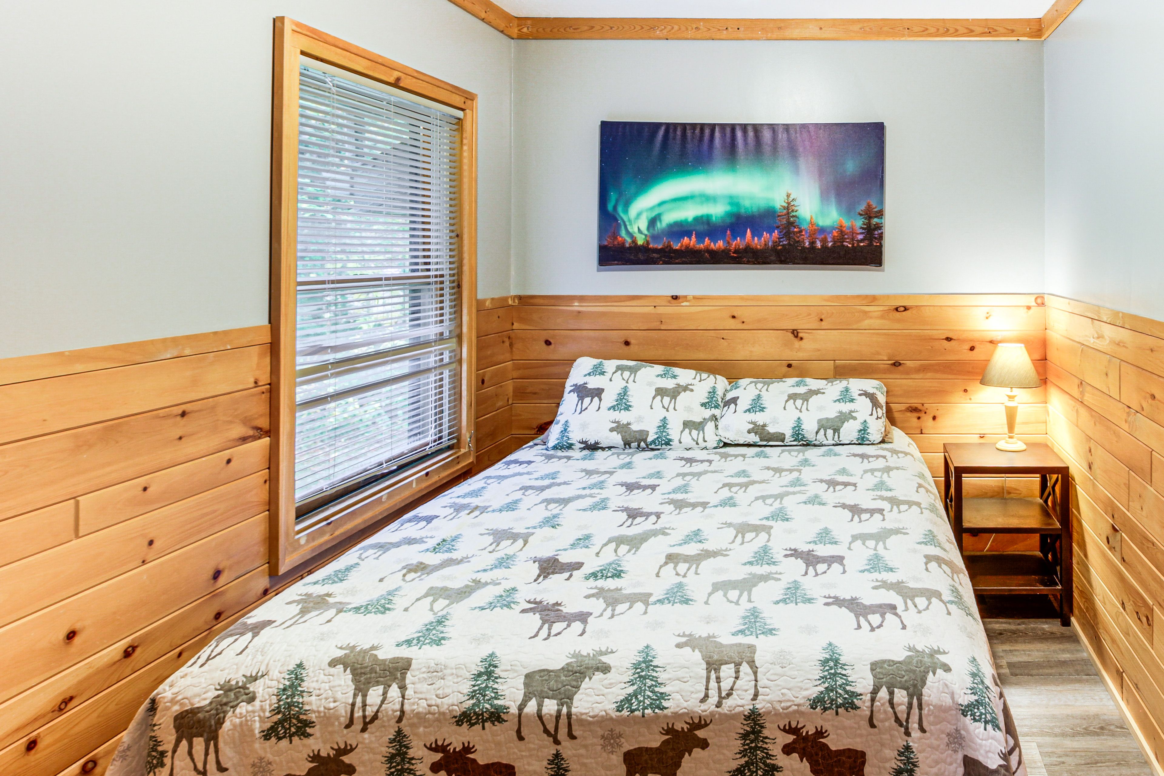 Bedroom 2 | Main Level | Queen Bed | Smart TV