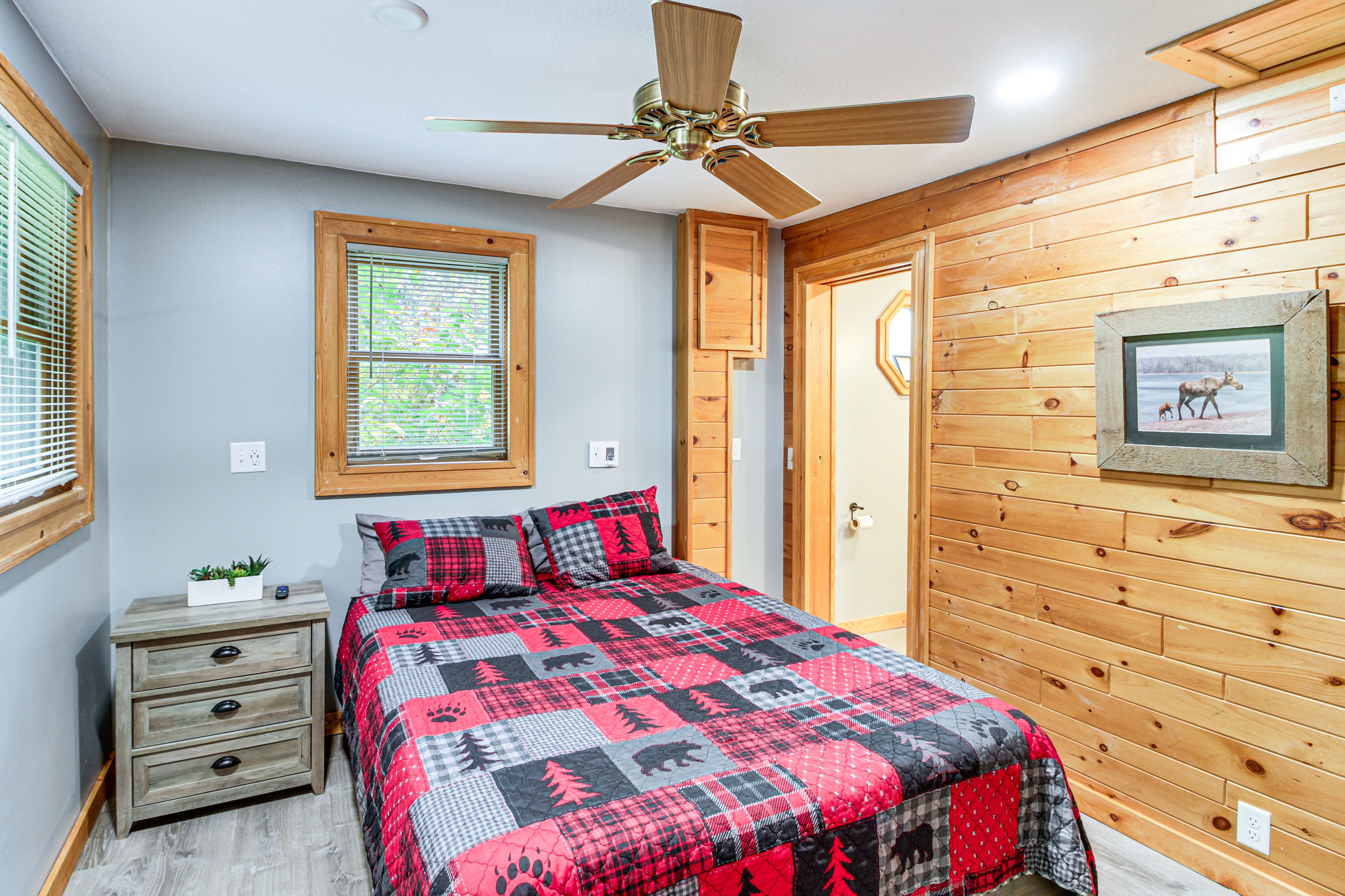 Bedroom 1 | Main Level | Queen Bed | Smart TV | Linens Provided