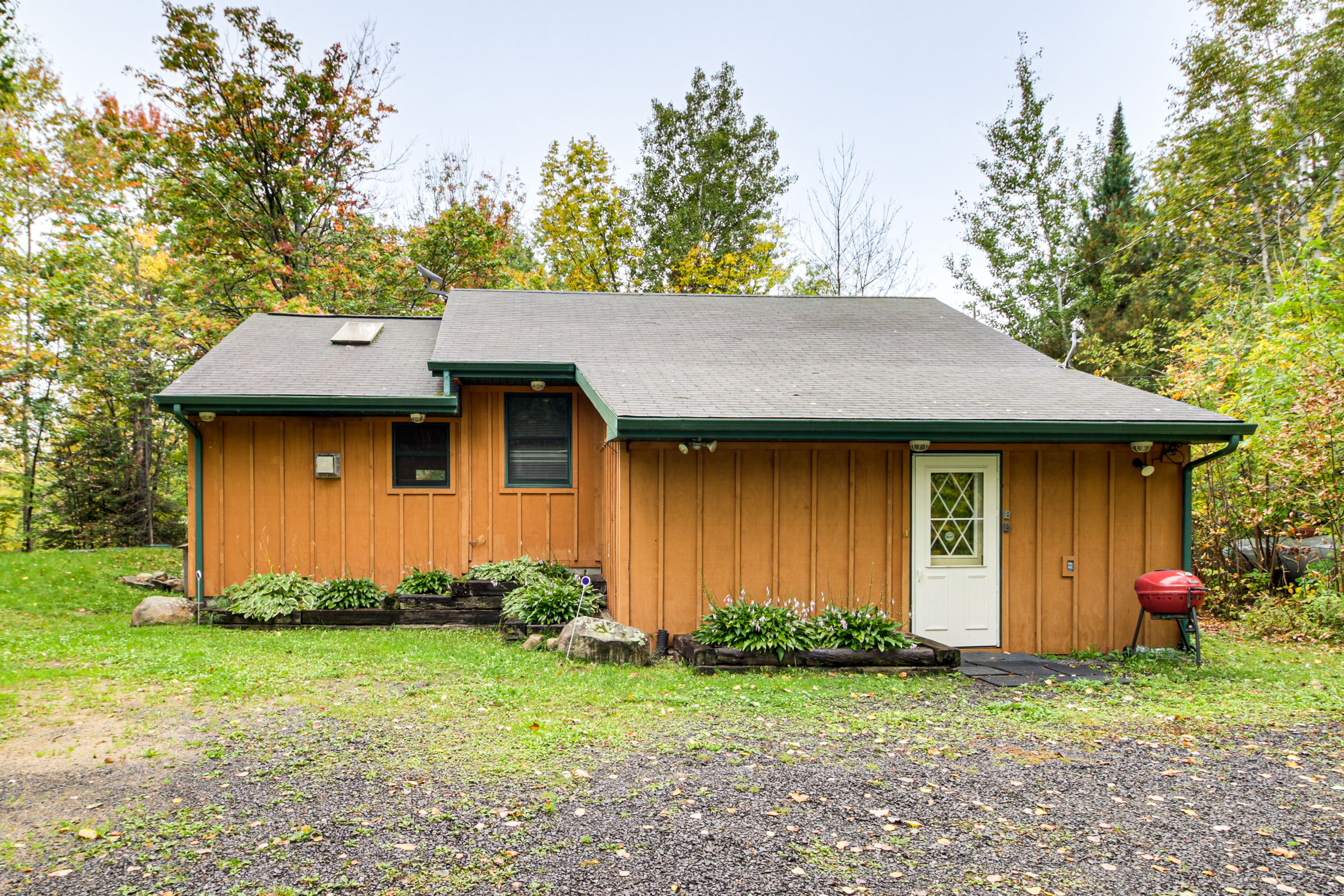 Parking | Driveway (4 Vehicles)