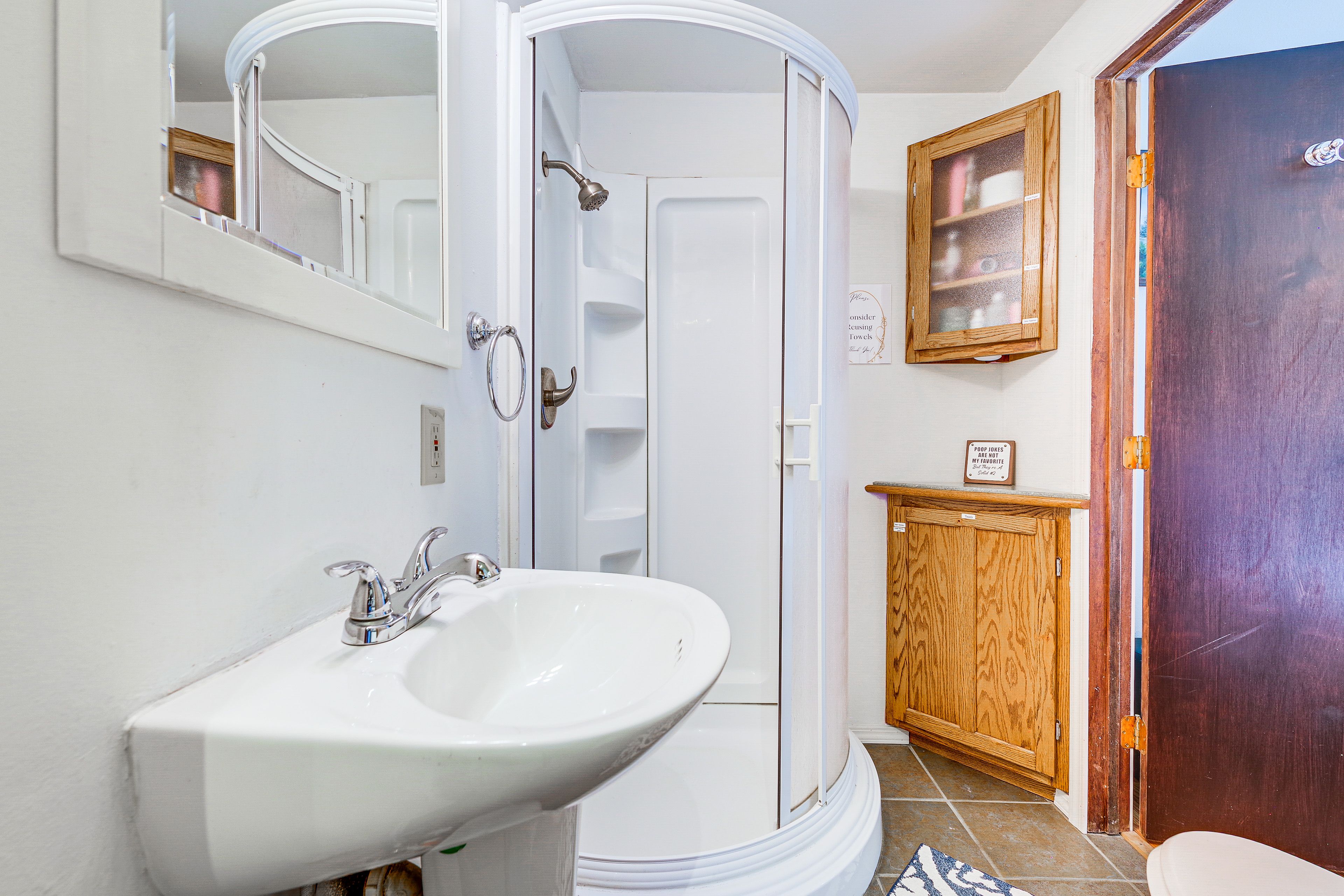 En-Suite Bathroom | 1st Floor