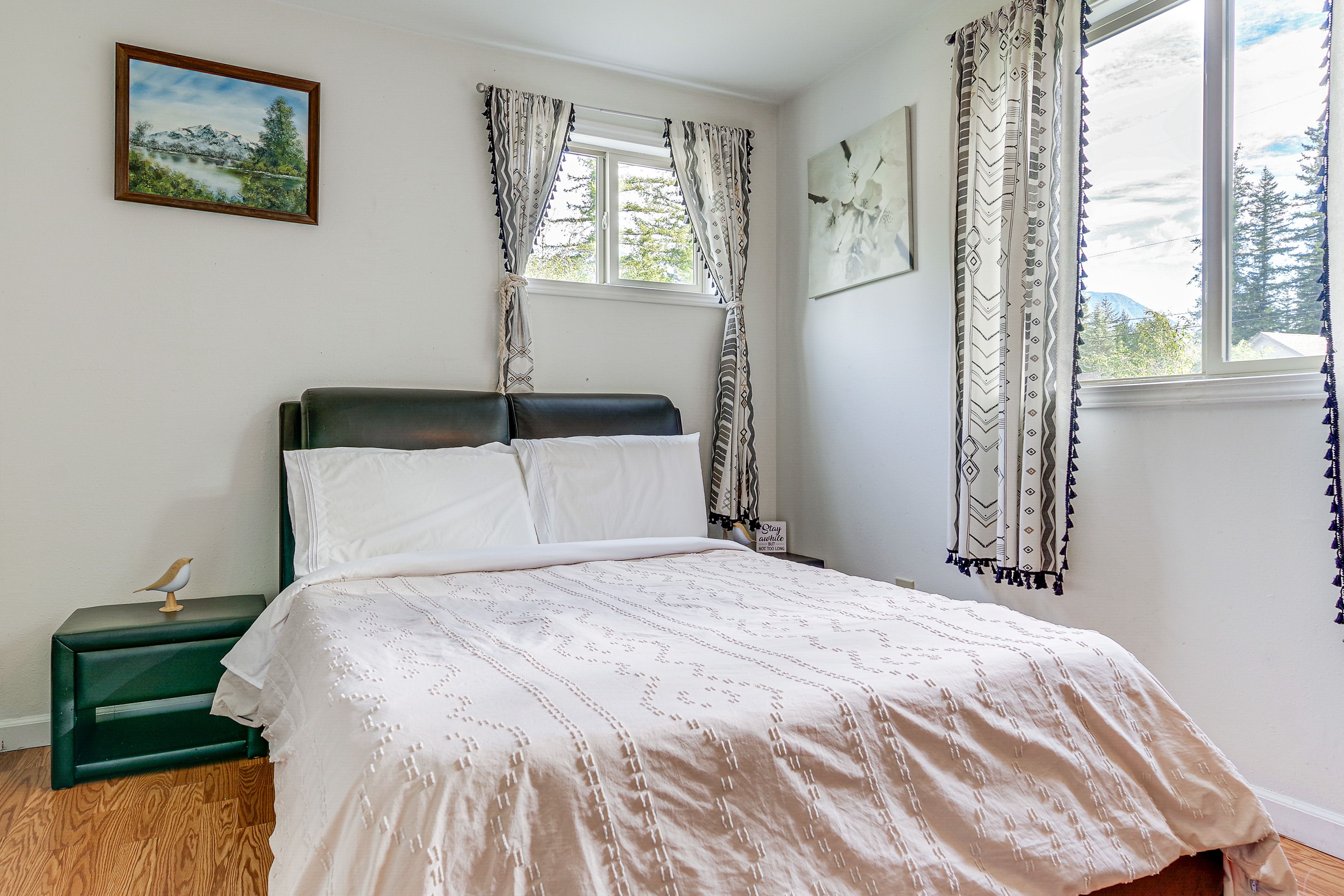 Bedroom 3 | Full Bed | 1st Floor | En-Suite Bathroom | Work Station