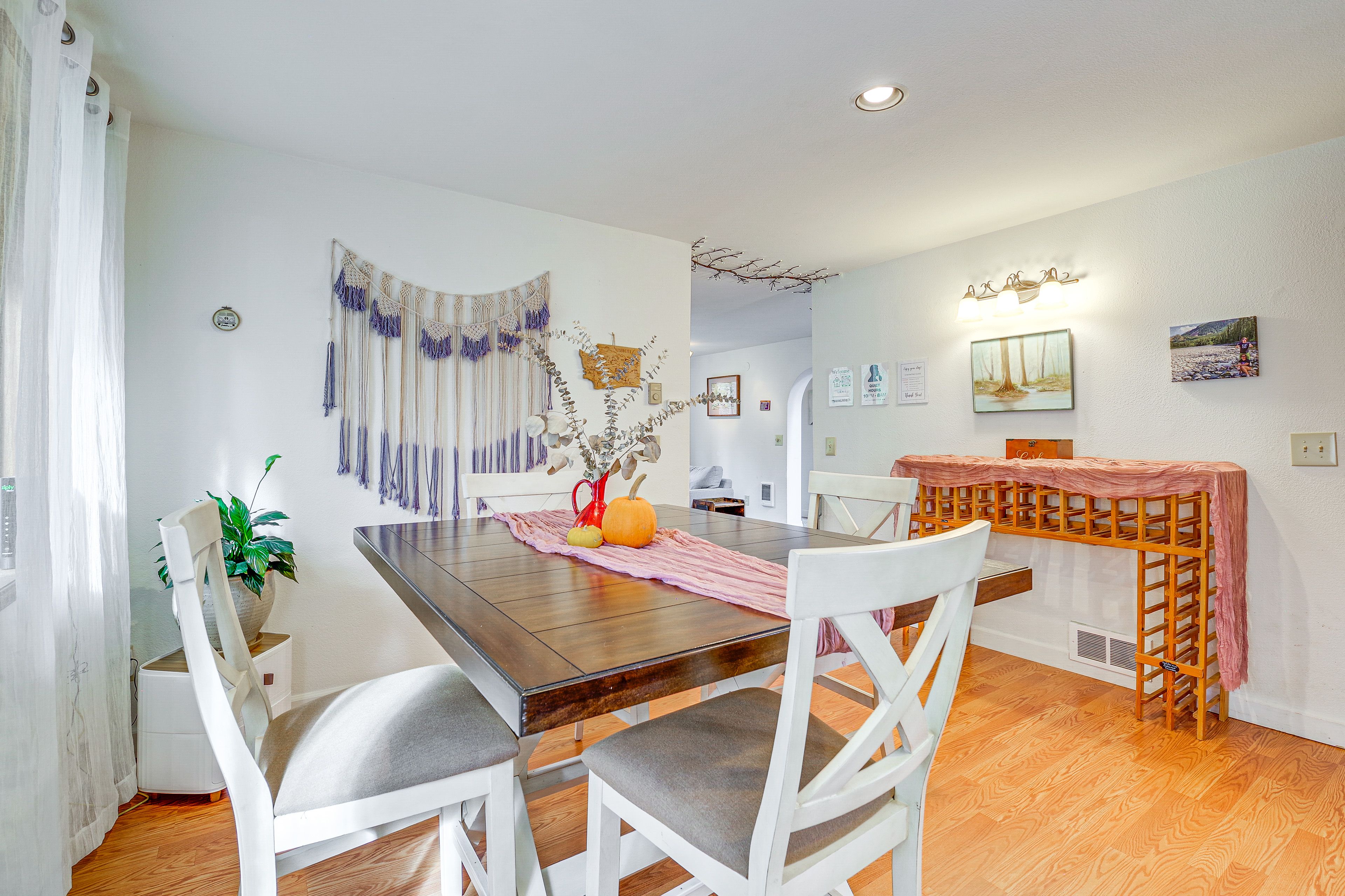 Dining Area | 1st Floor | Dishes & Flatware Provided