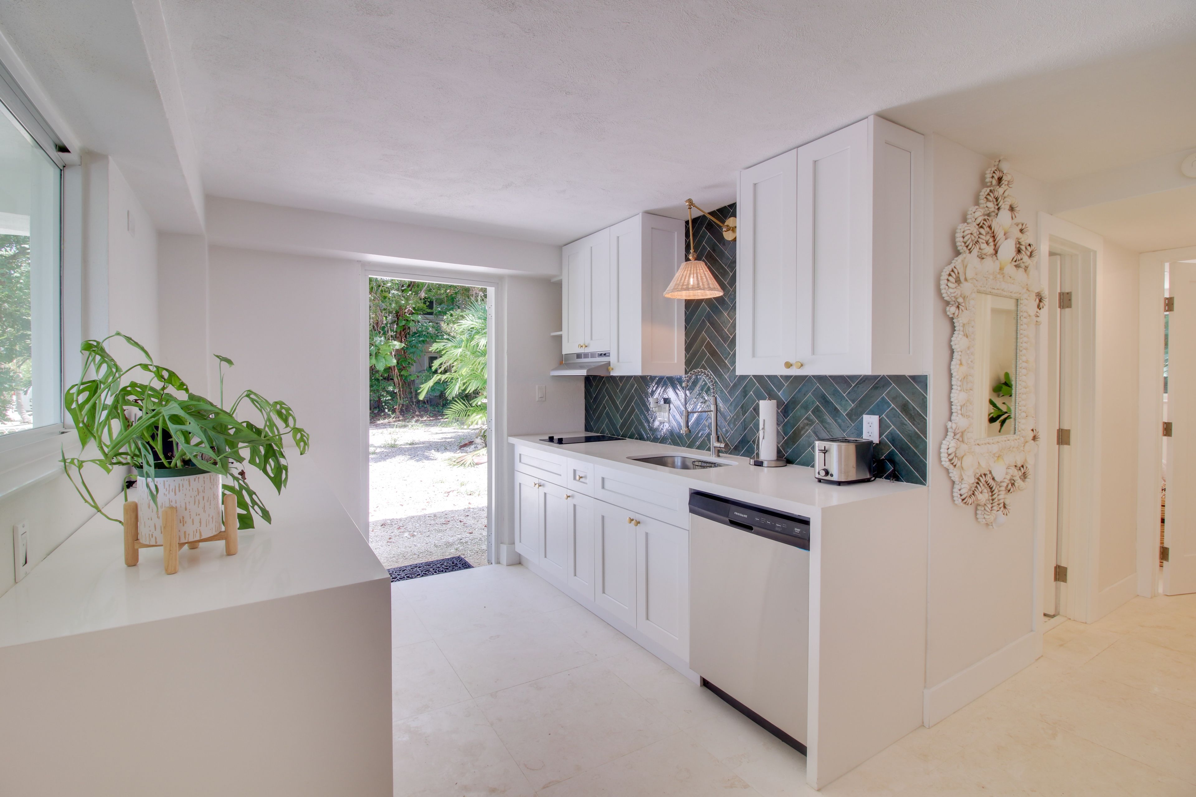 Tavernier Vacation Rental | 1BR | 1BA | 500 Sq Ft | Step-Free Entry