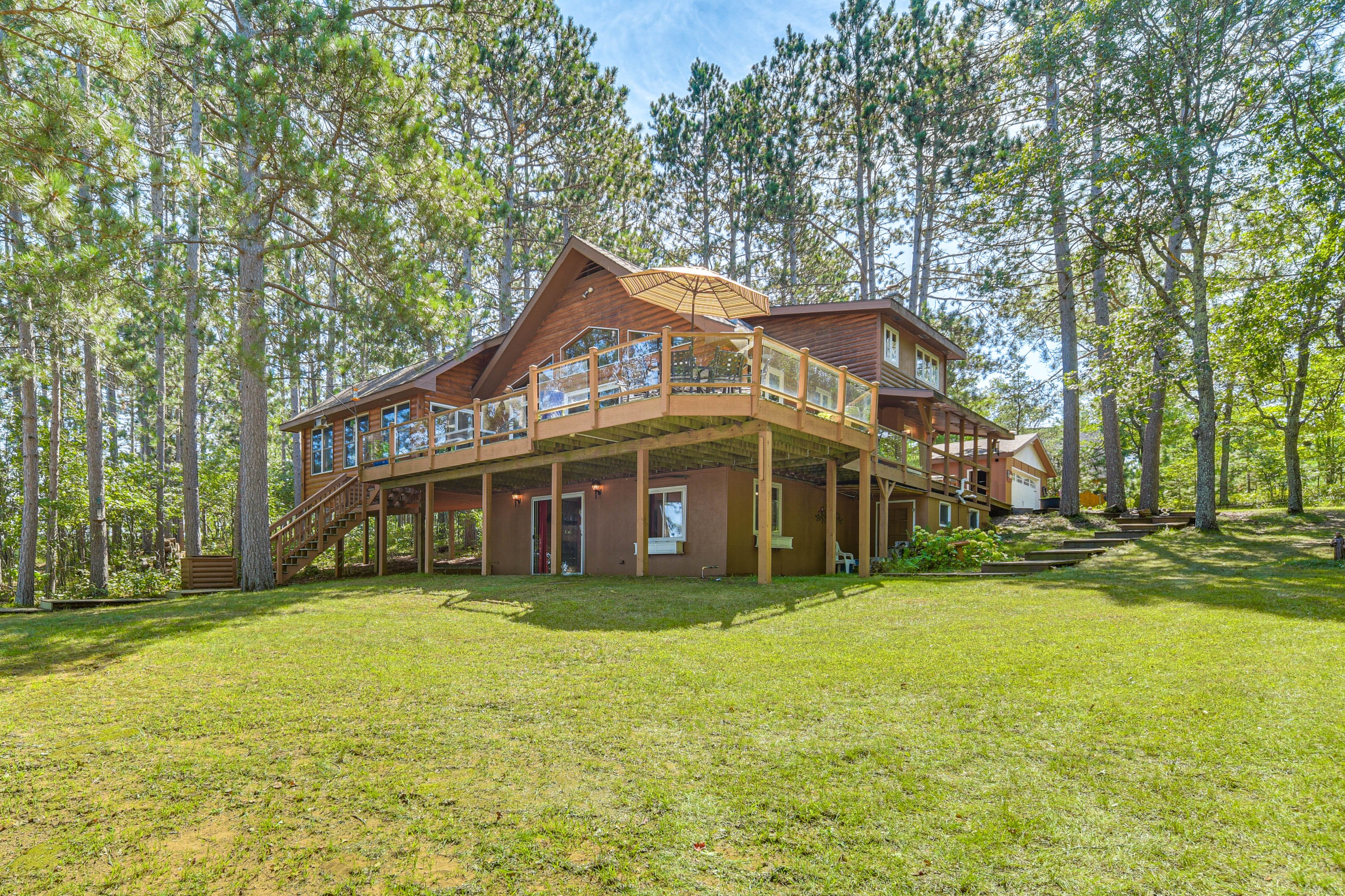 Large Yard | Wood-Burning Fire Pit