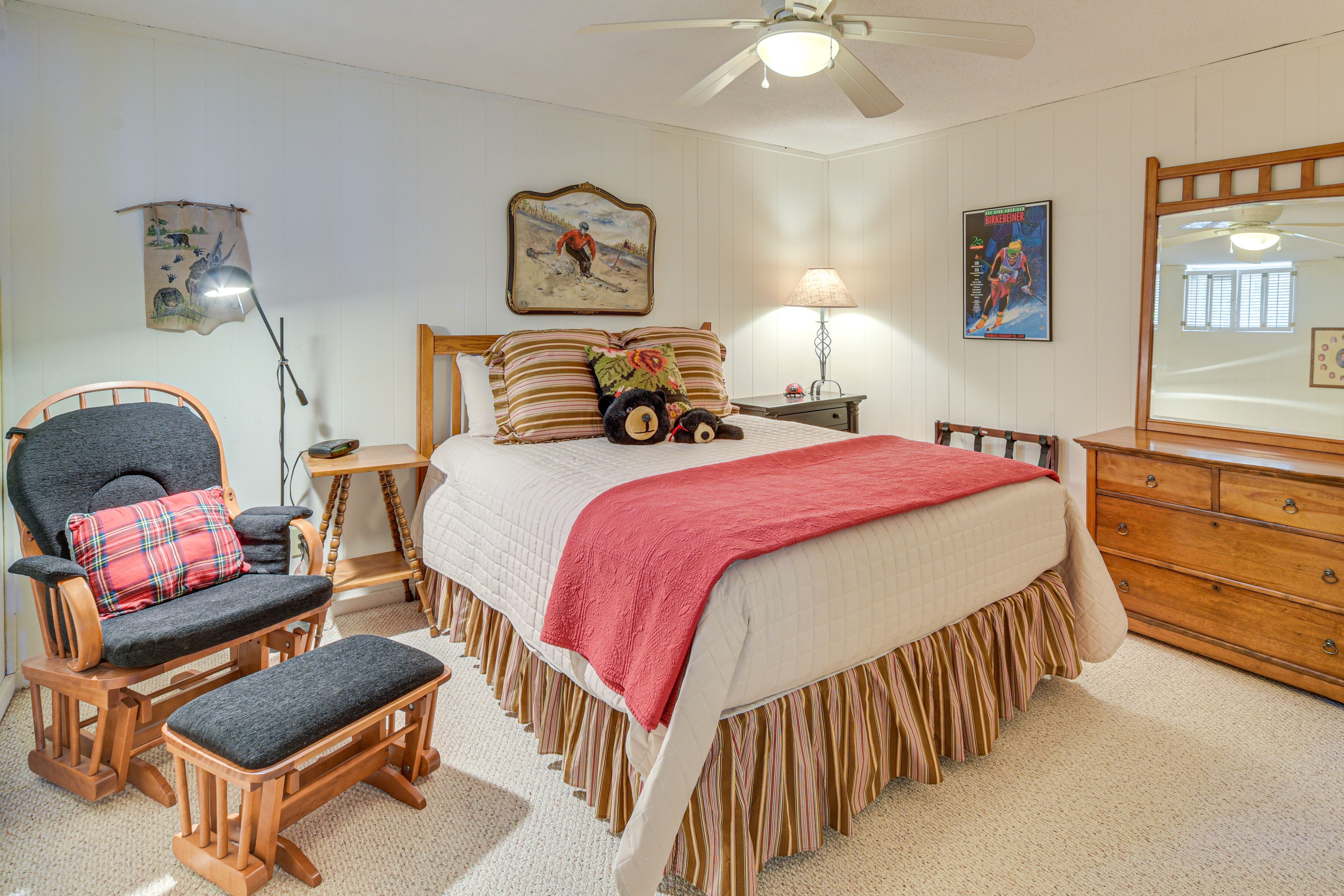 Bedroom 3 | Queen Bed | Basement